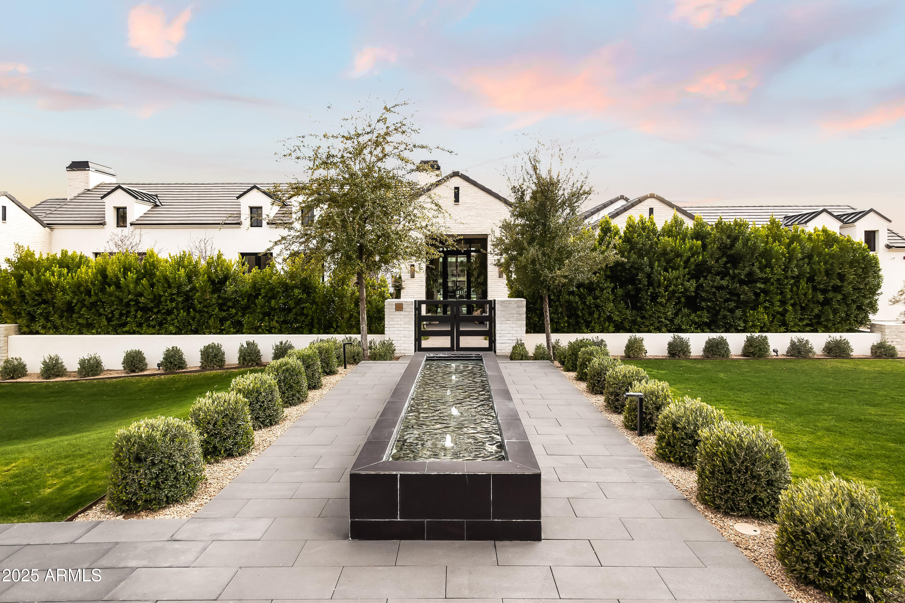 3827 E MARLETTE Avenue