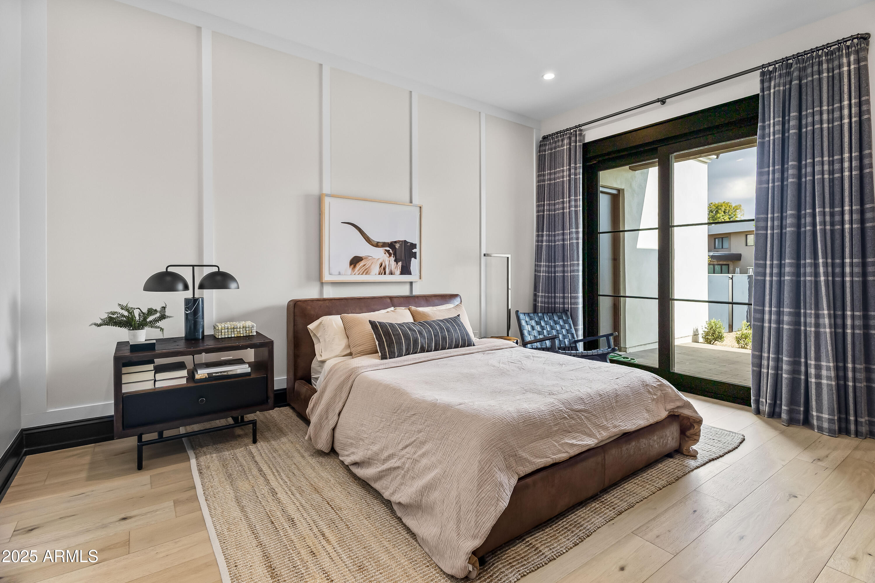 3827 E MARLETTE Avenue