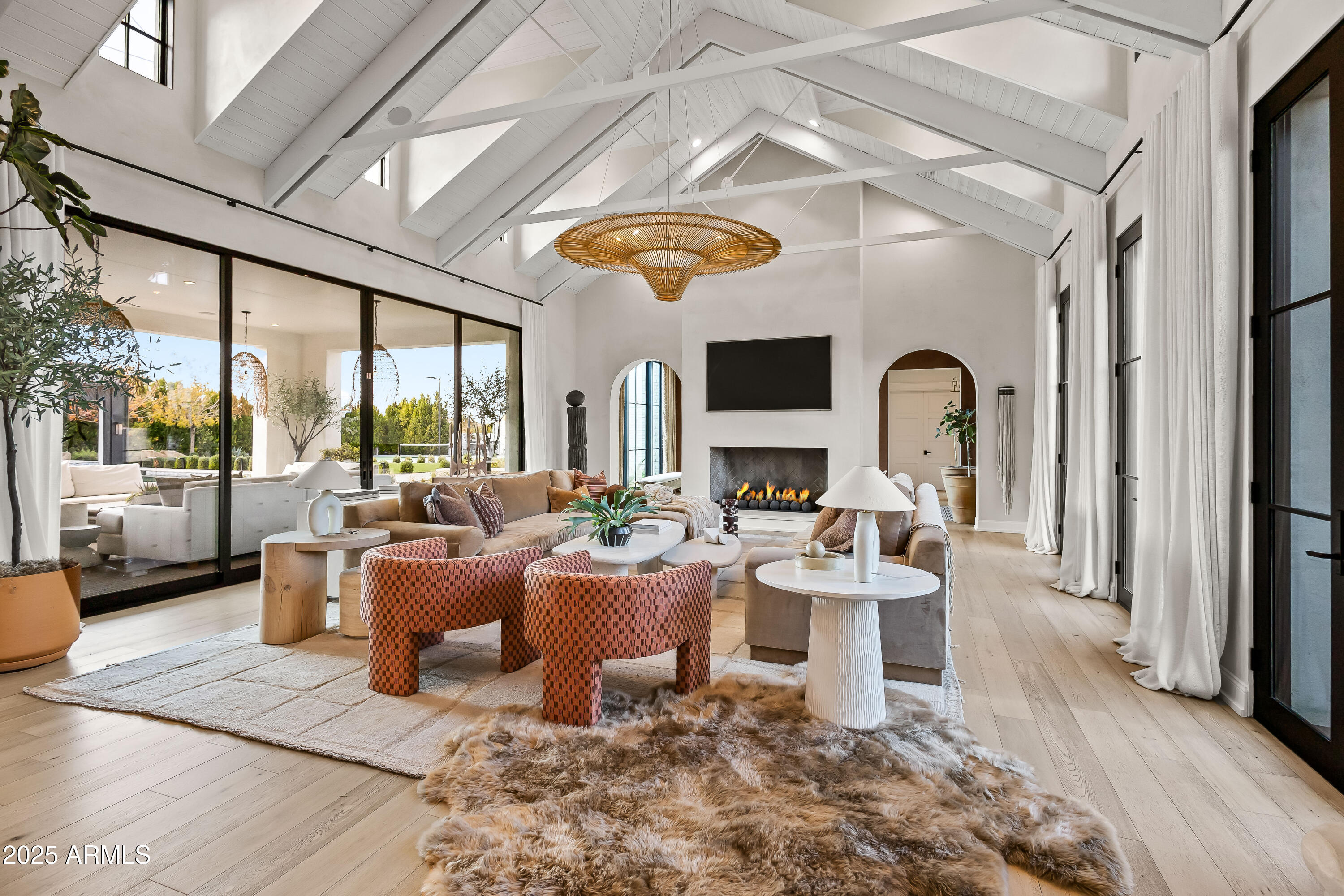 3827 E MARLETTE Avenue