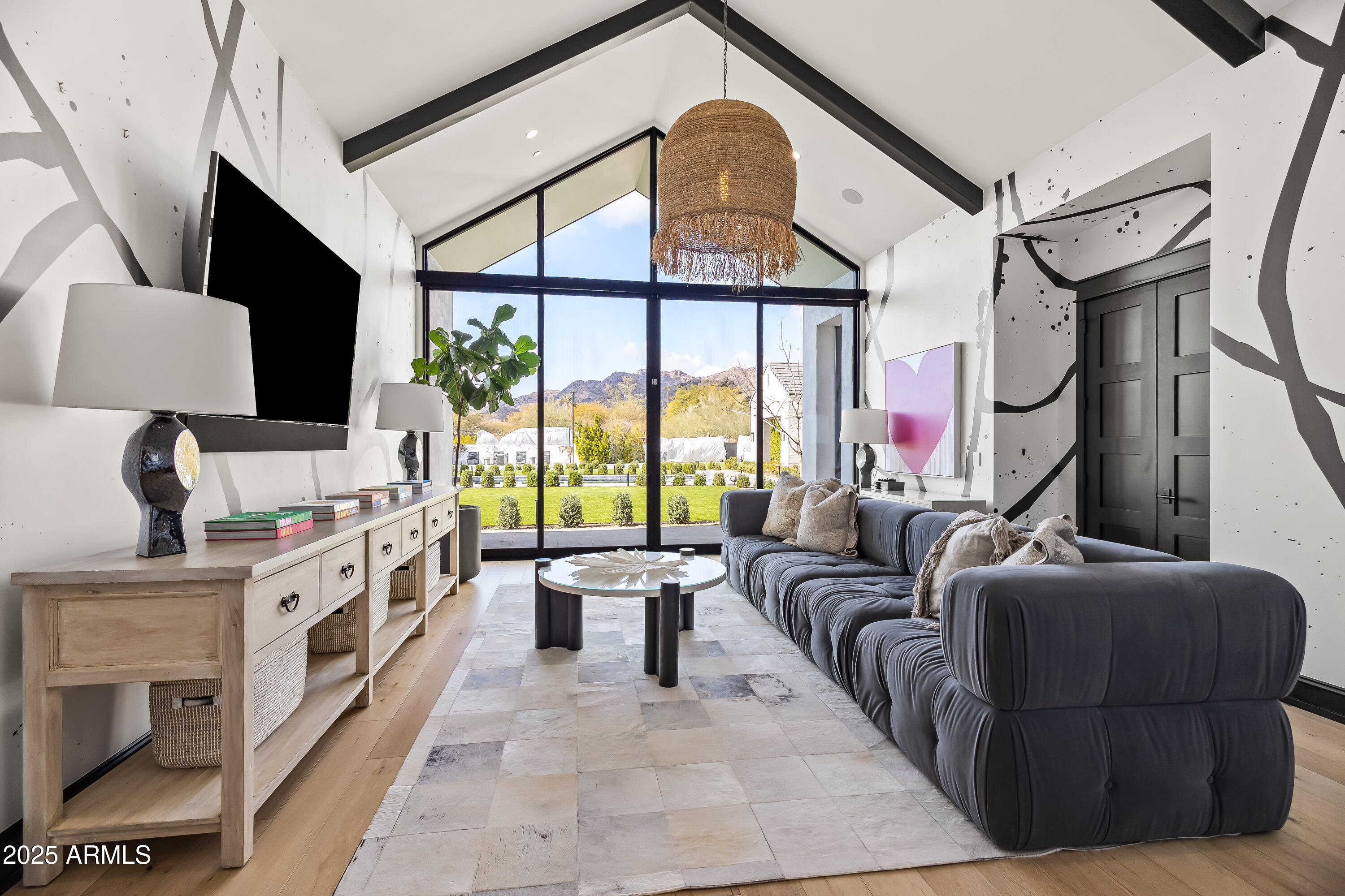 3827 E MARLETTE Avenue