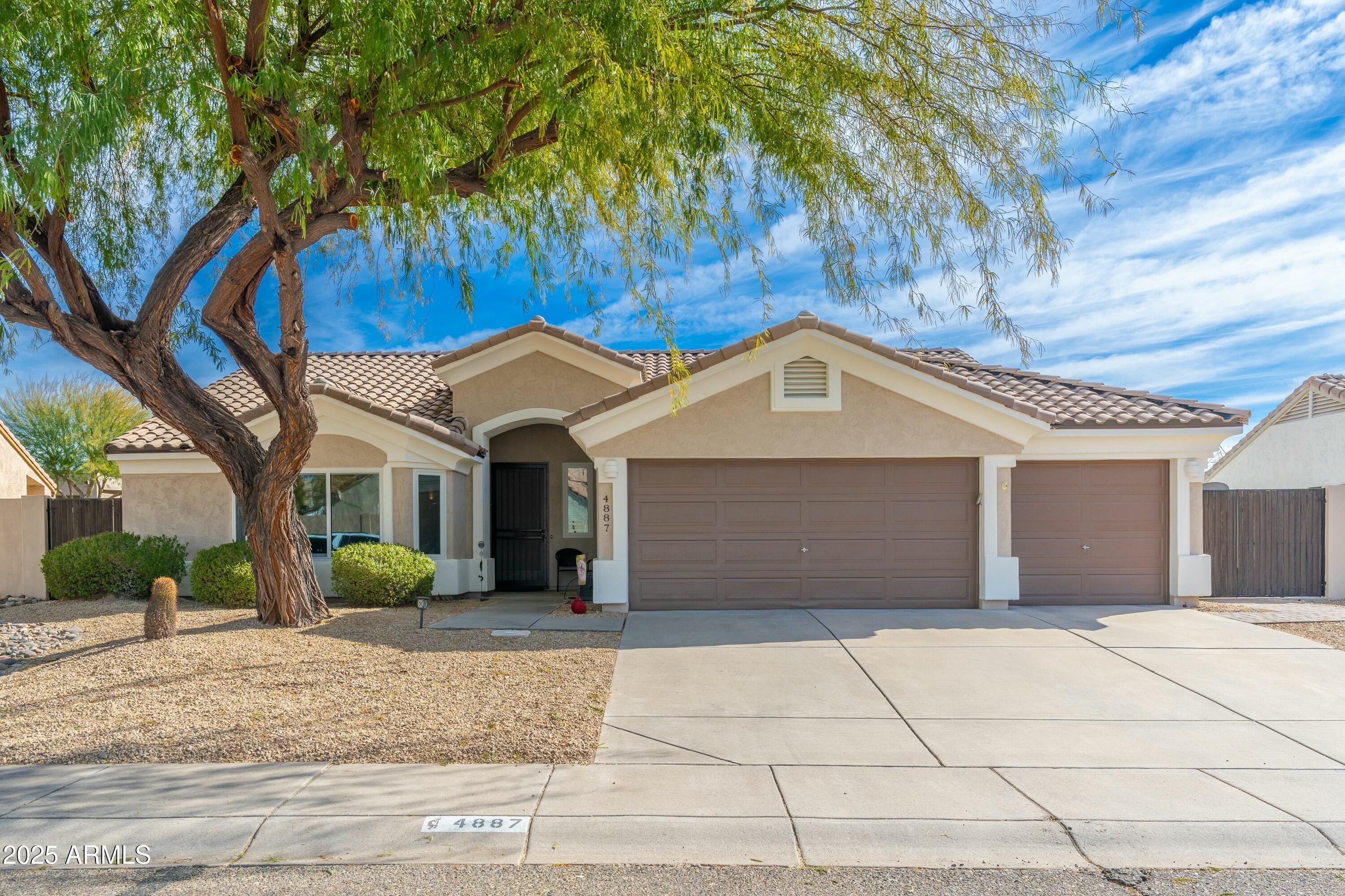4887 E ARMOR Street