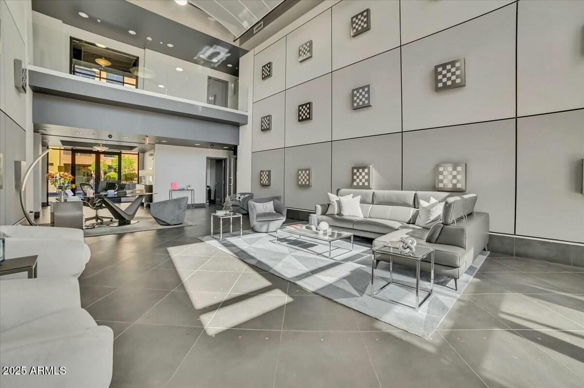 7301 E 3RD Avenue, 108