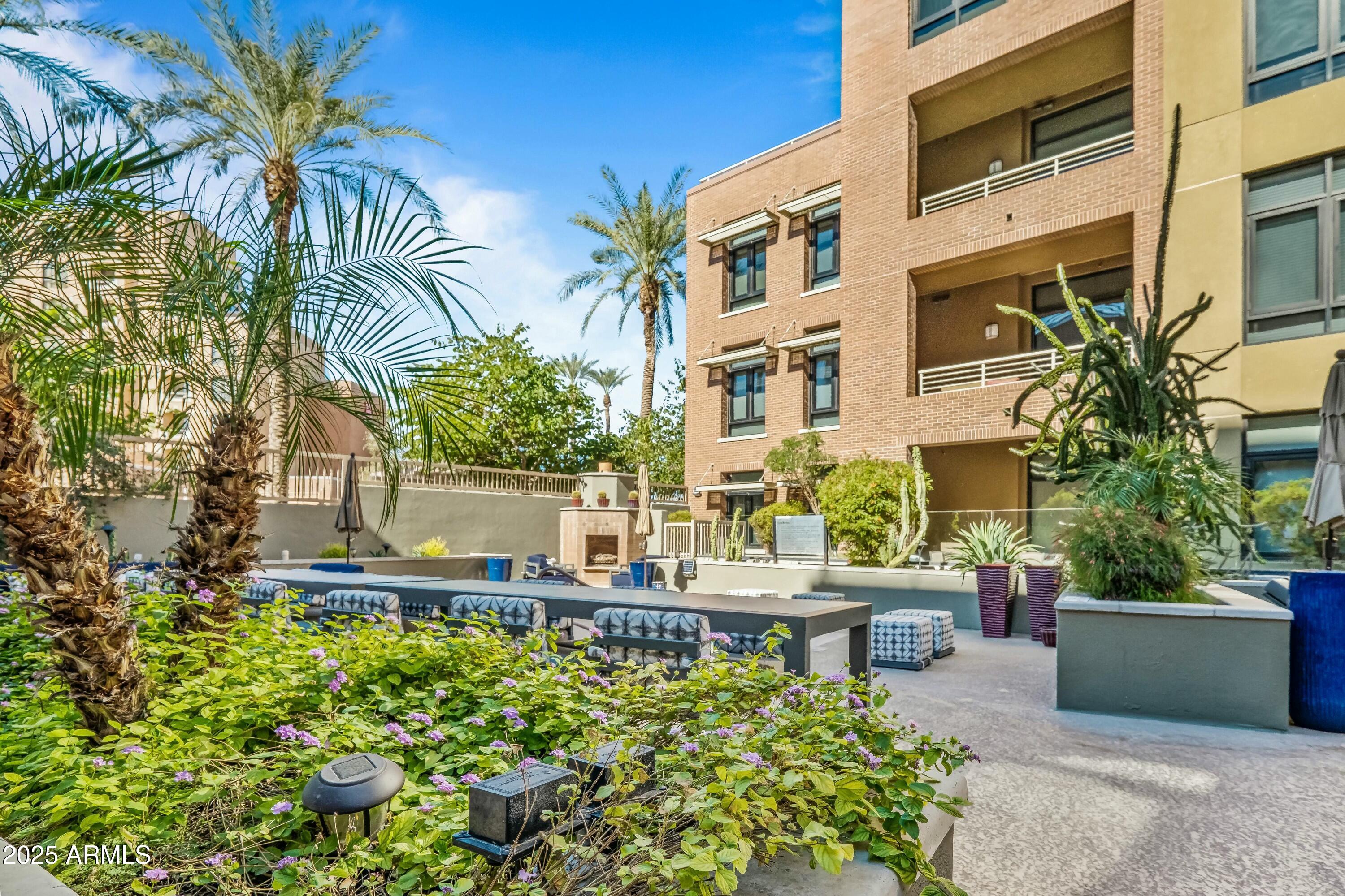 7301 E 3RD Avenue, 108