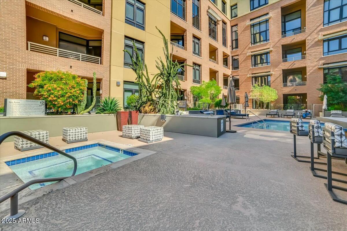7301 E 3RD Avenue, 108