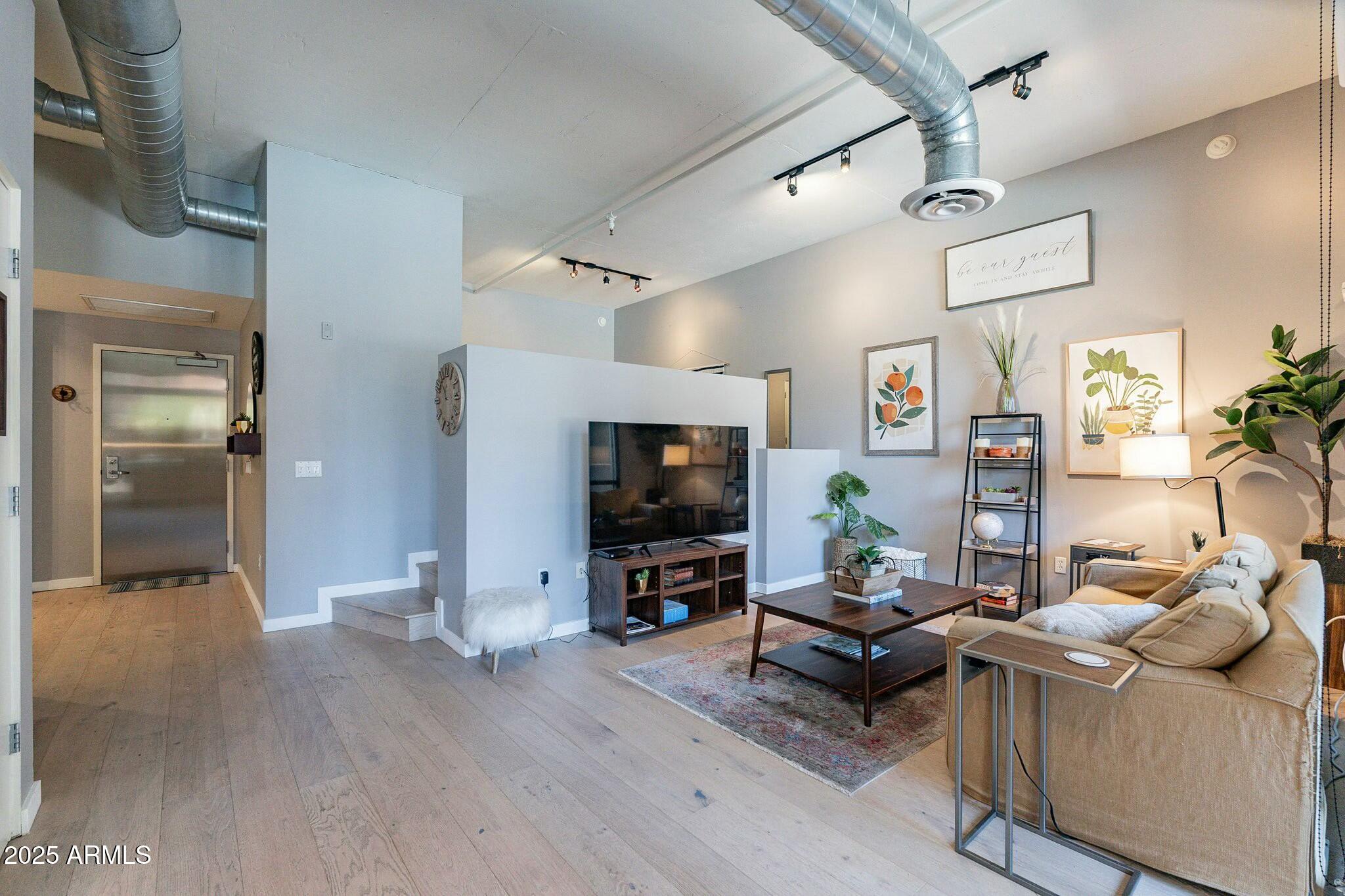 7301 E 3RD Avenue, 108