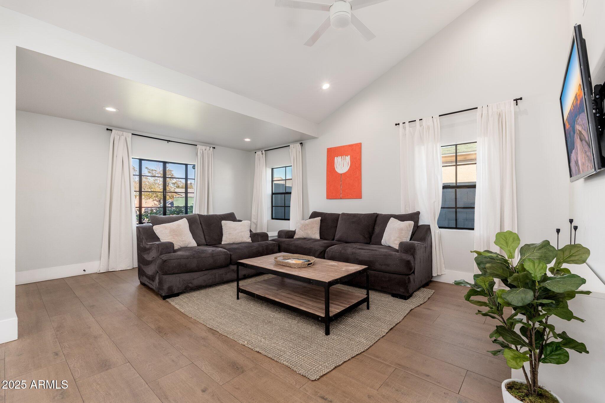 345 W WILSHIRE Drive