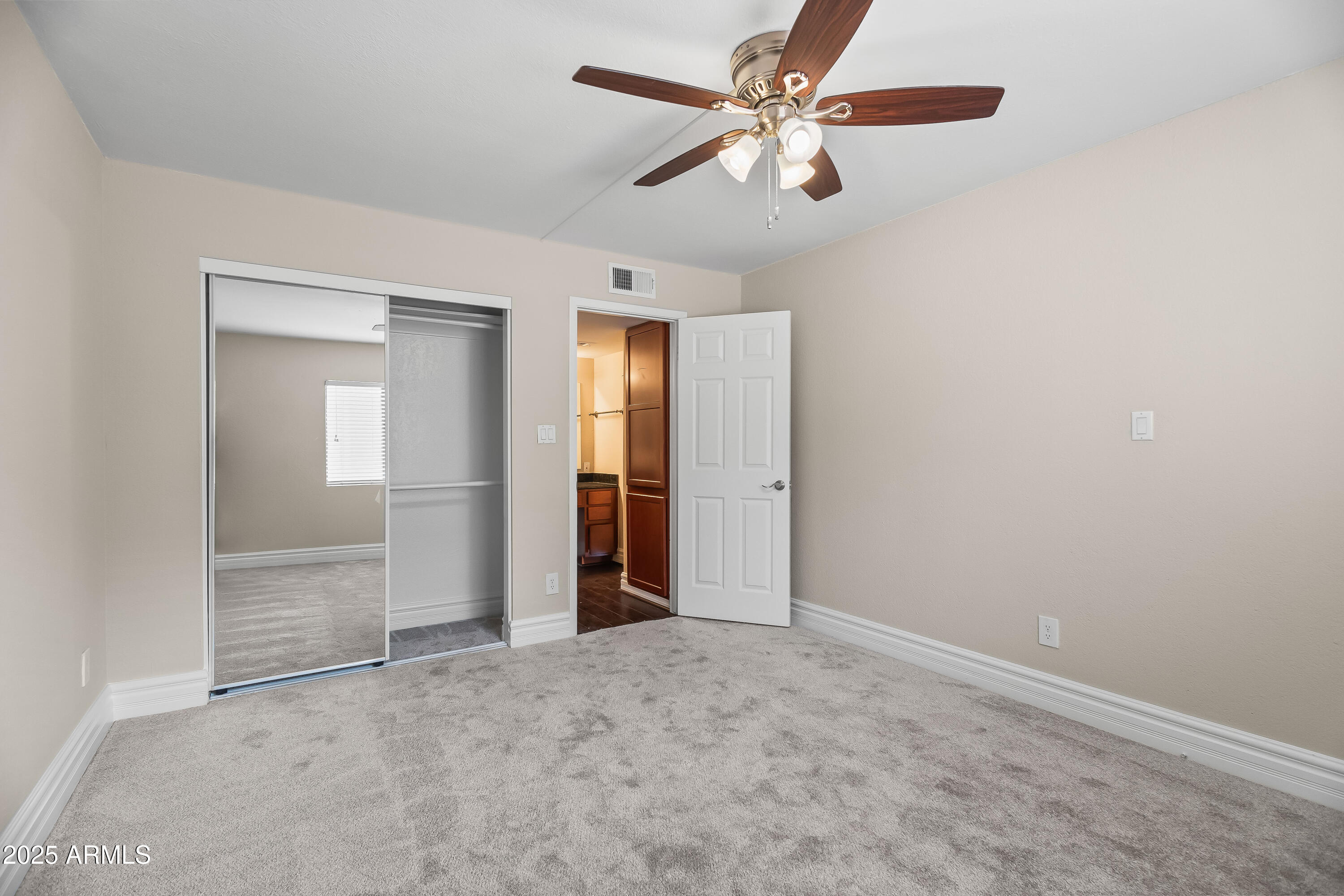 3825 E Camelback Road 114