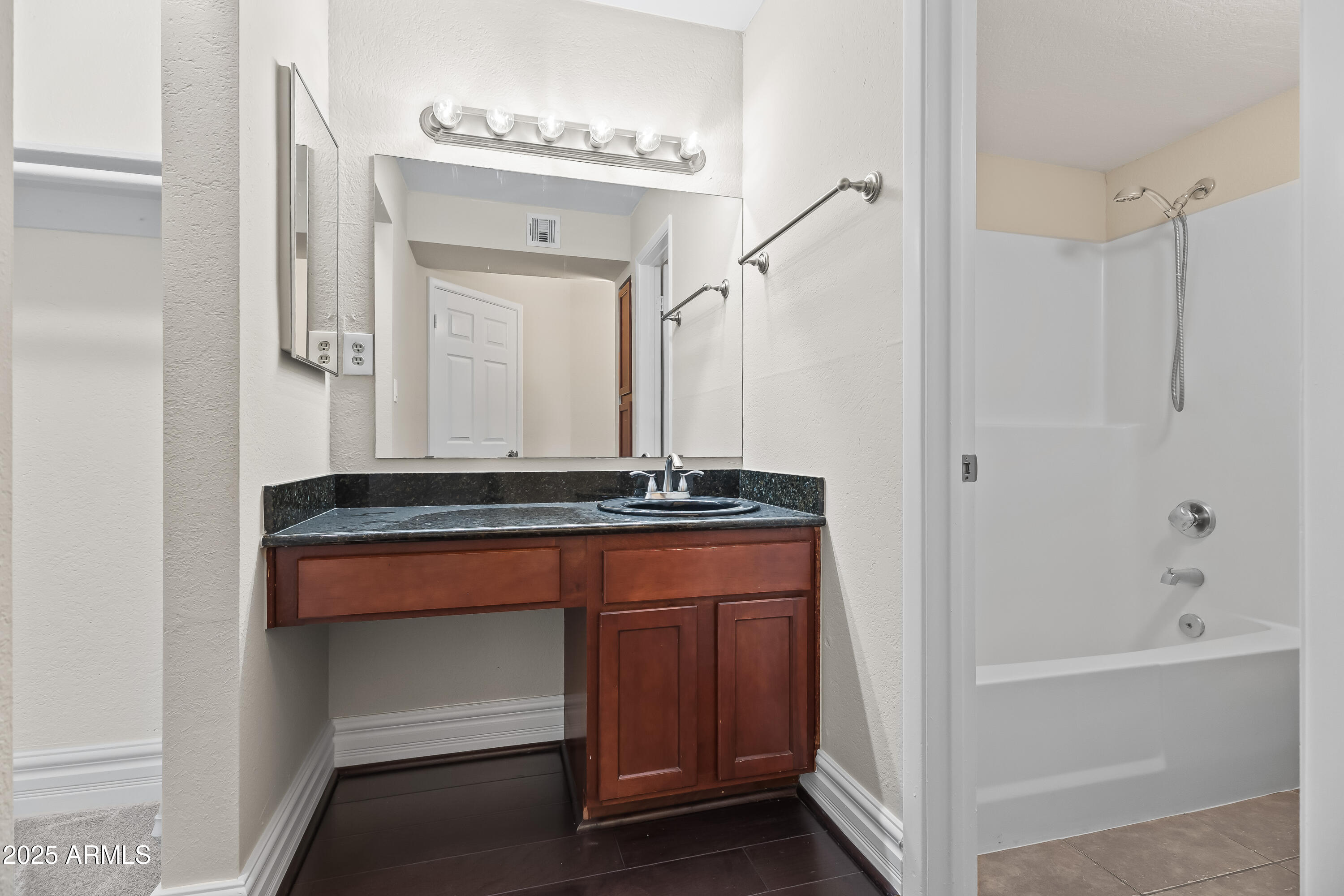 3825 E Camelback Road 114