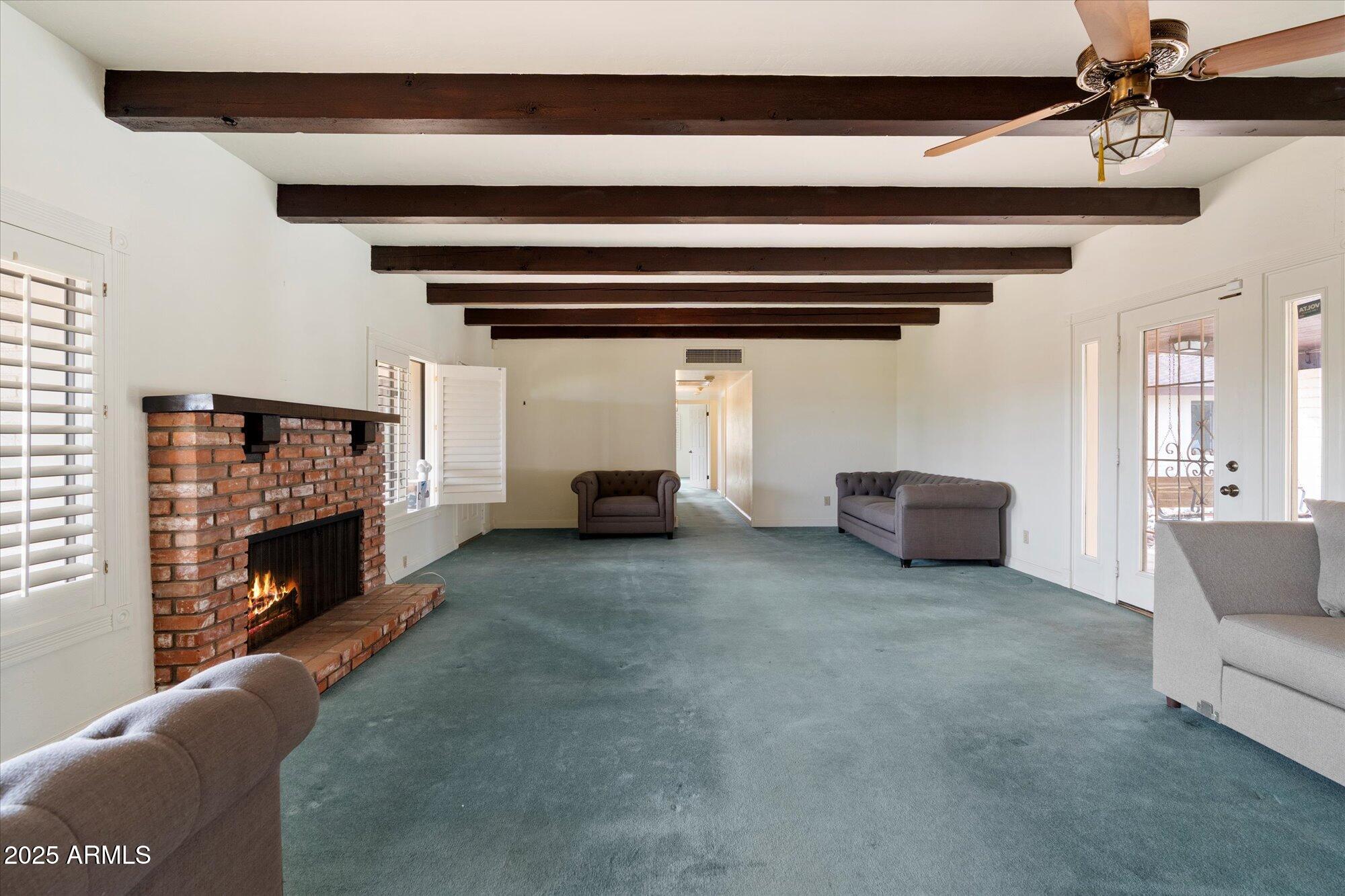 4041 E MOUNTAIN VIEW Road
