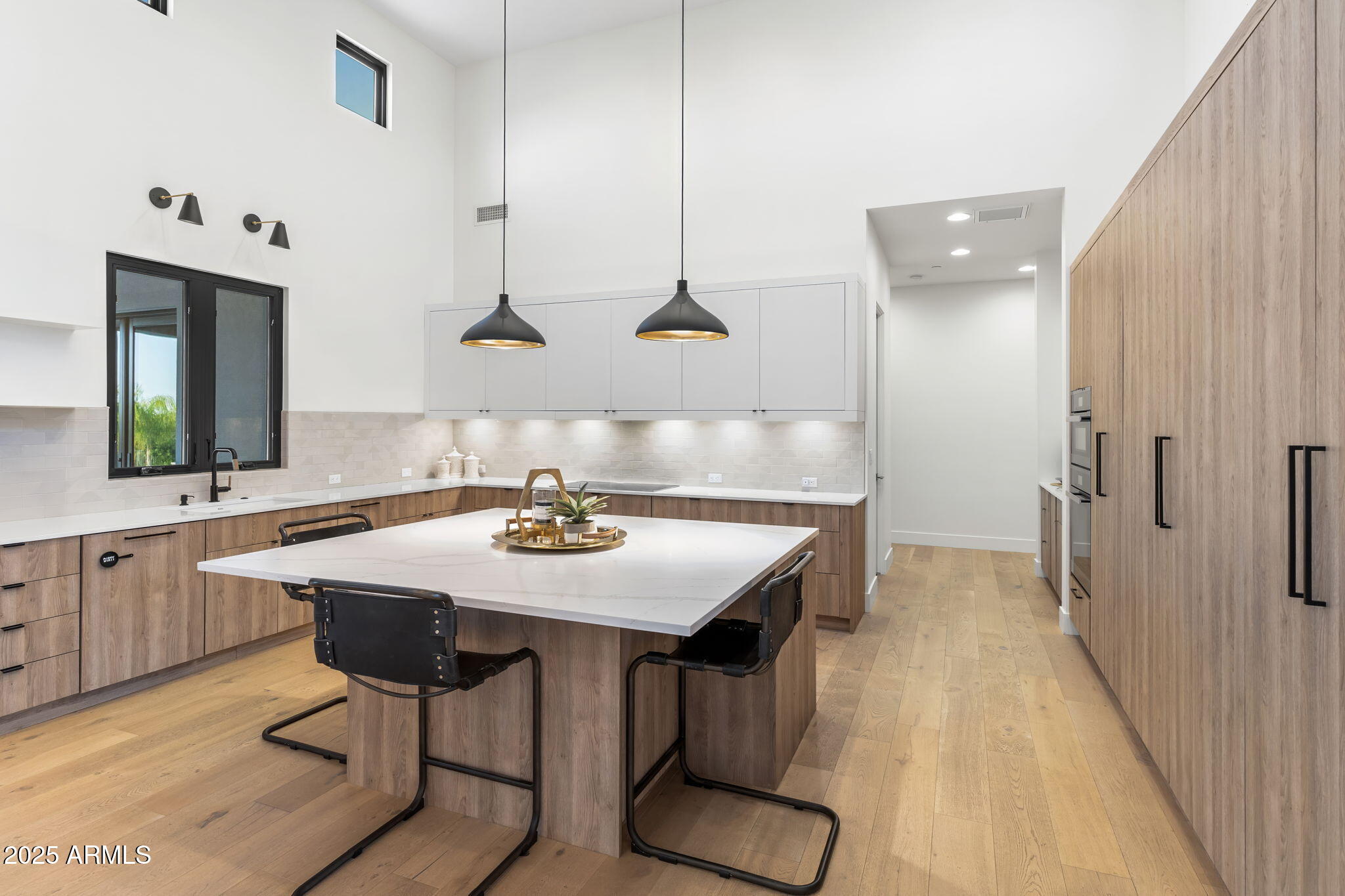 8245 E VIA DEL SOL Drive