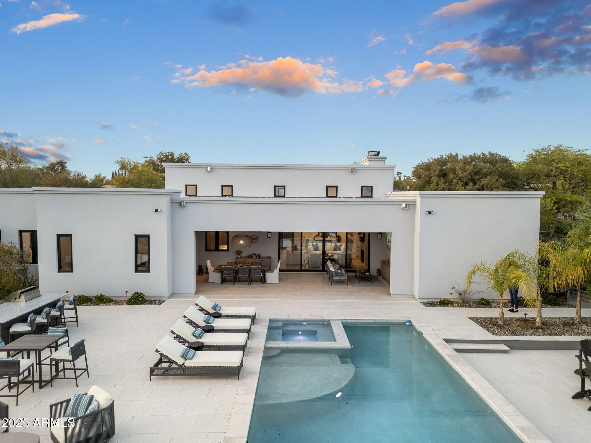 8245 E VIA DEL SOL Drive