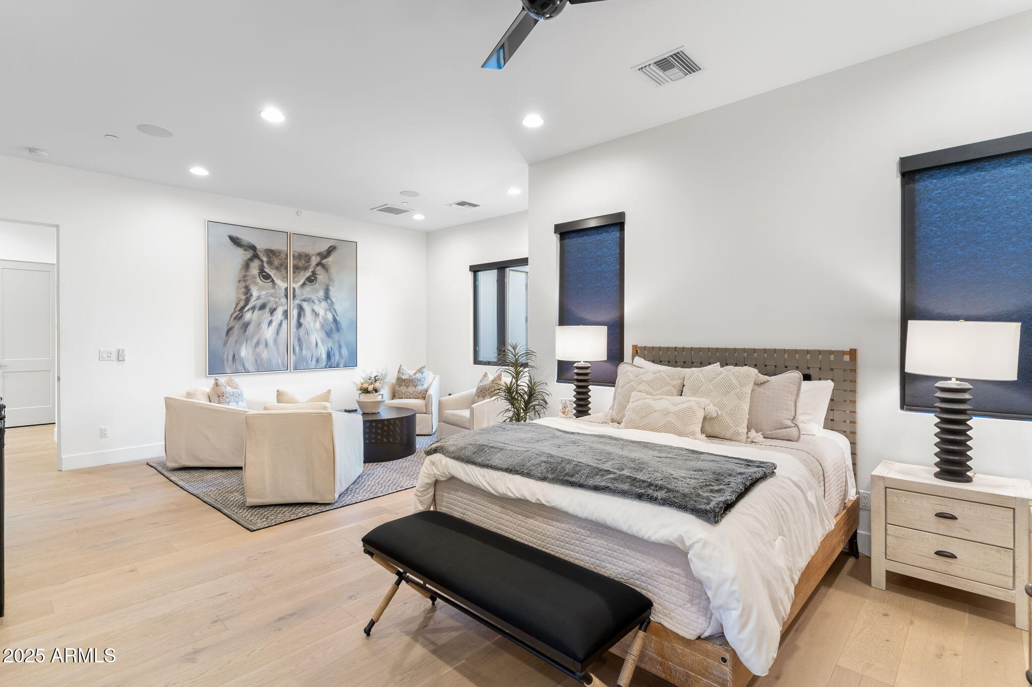 8245 E VIA DEL SOL Drive