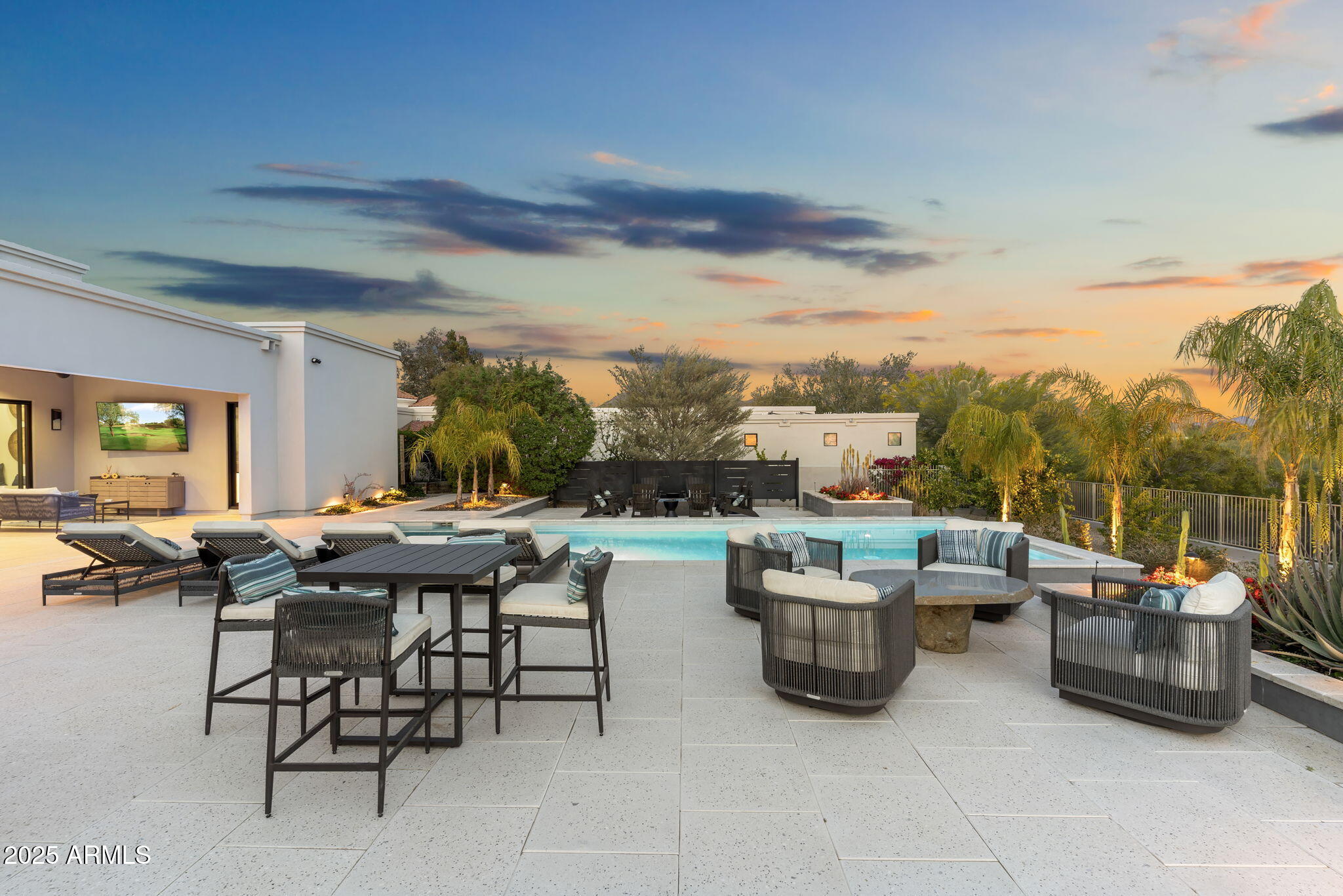 8245 E VIA DEL SOL Drive