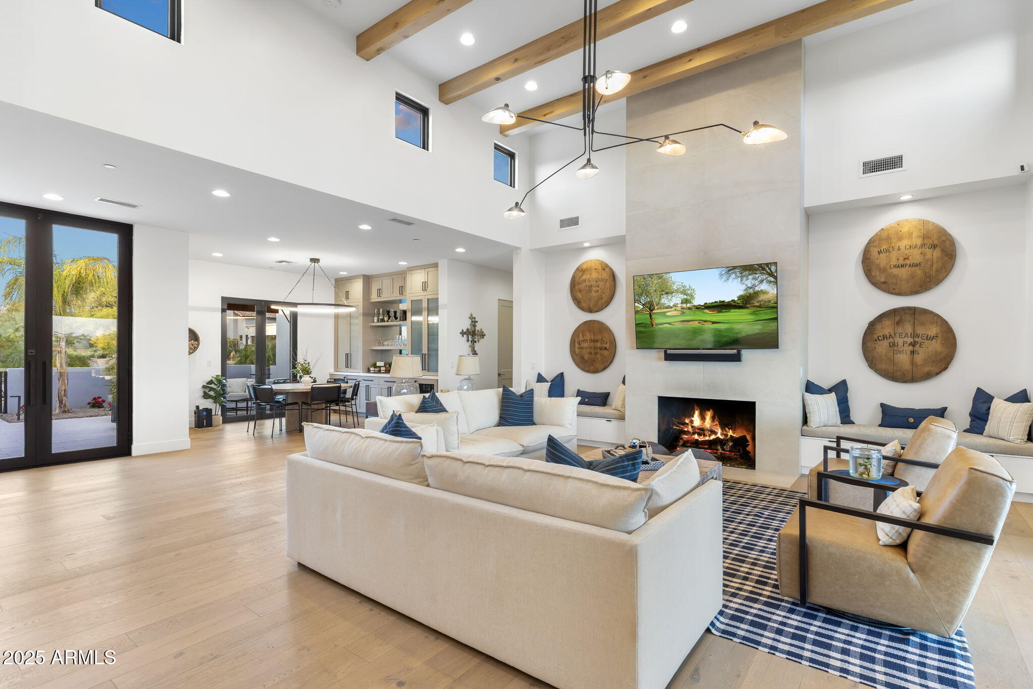 8245 E VIA DEL SOL Drive