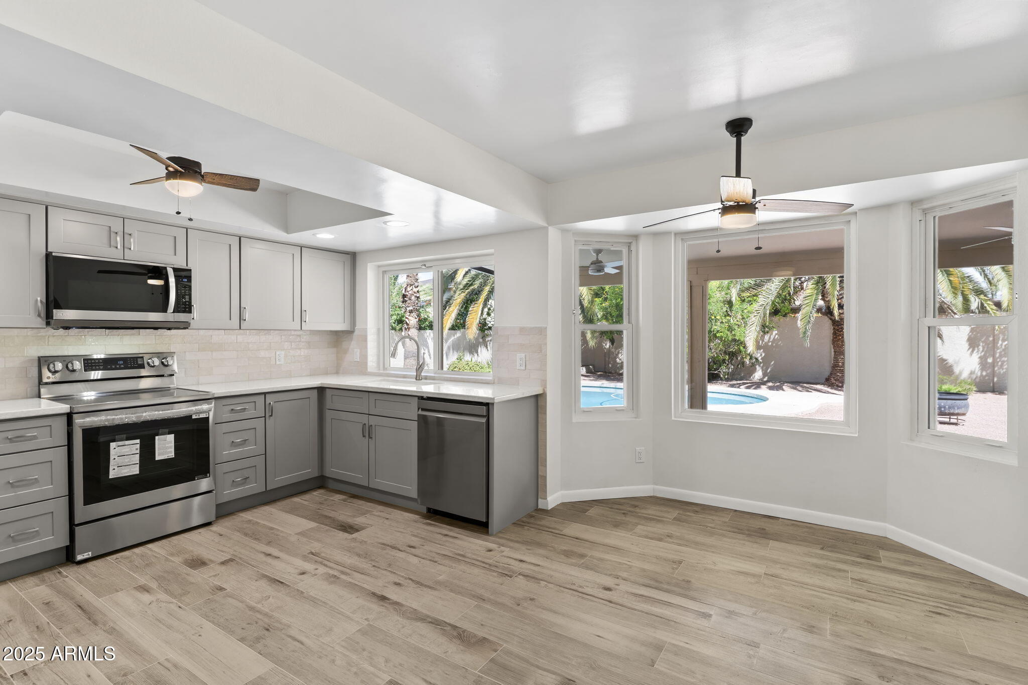 2619 S Los Altos