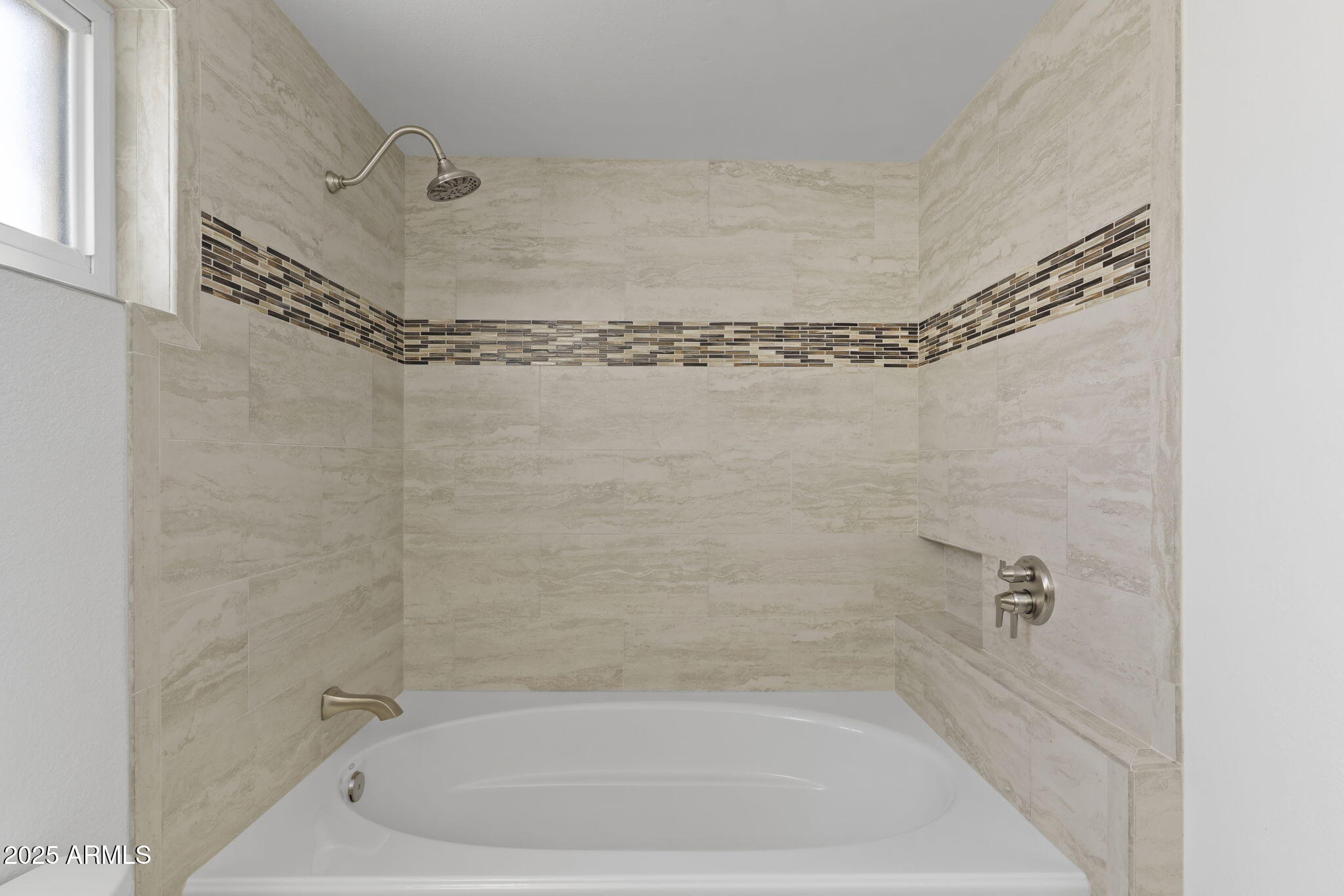 2619 S Los Altos