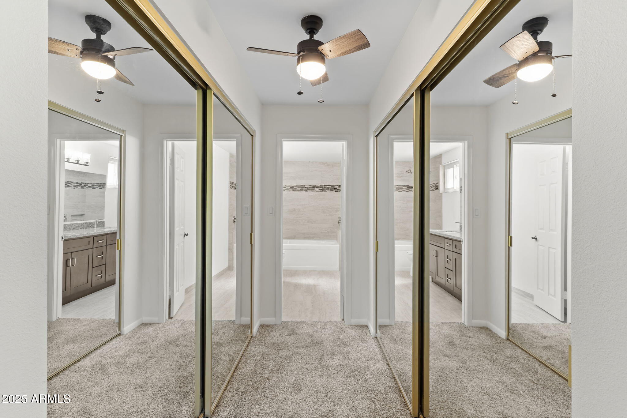 2619 S Los Altos