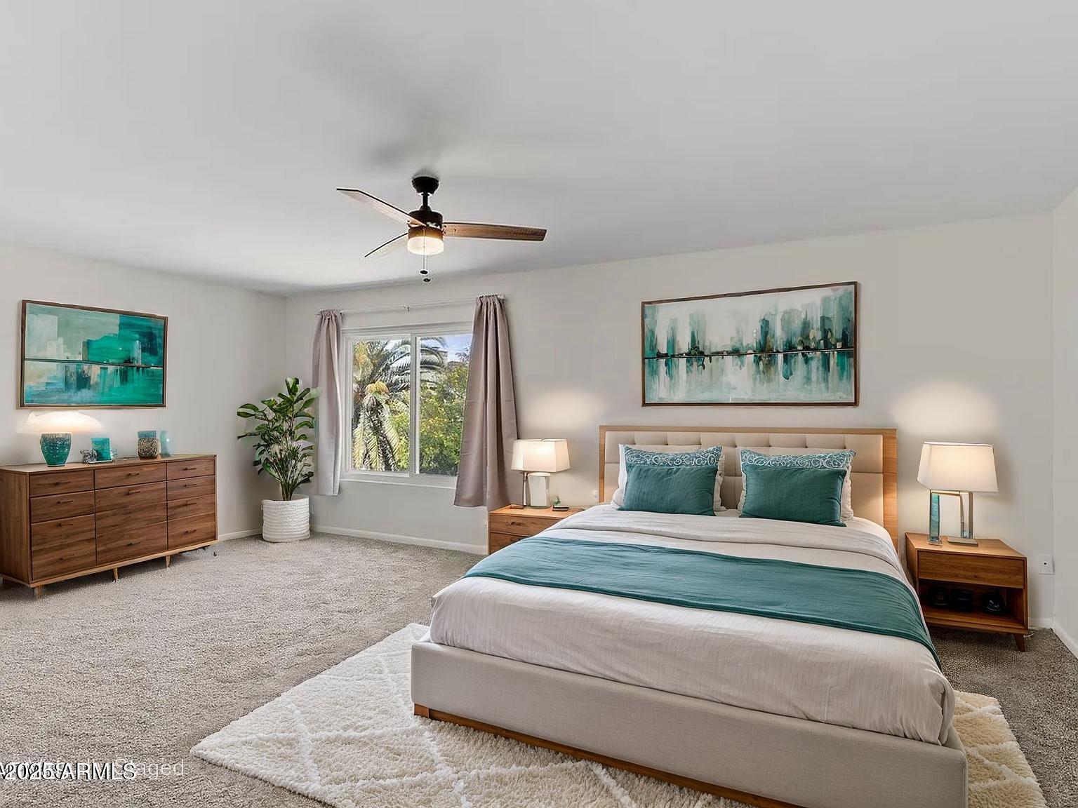 2619 S Los Altos