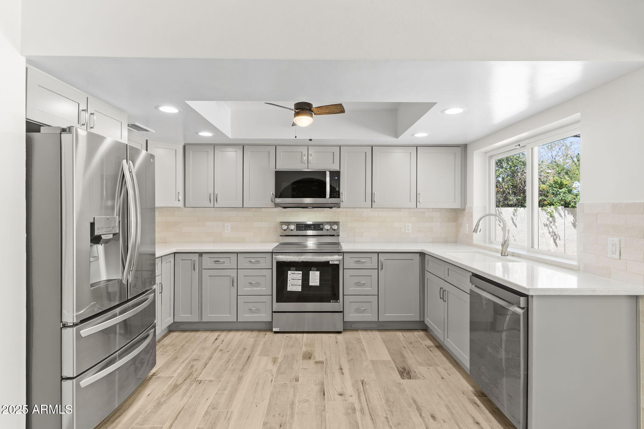 2619 S Los Altos