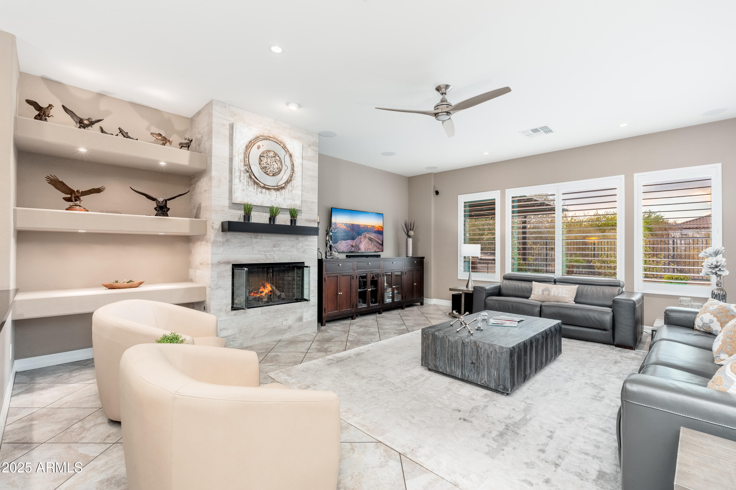5428 E WINDSTONE Trail