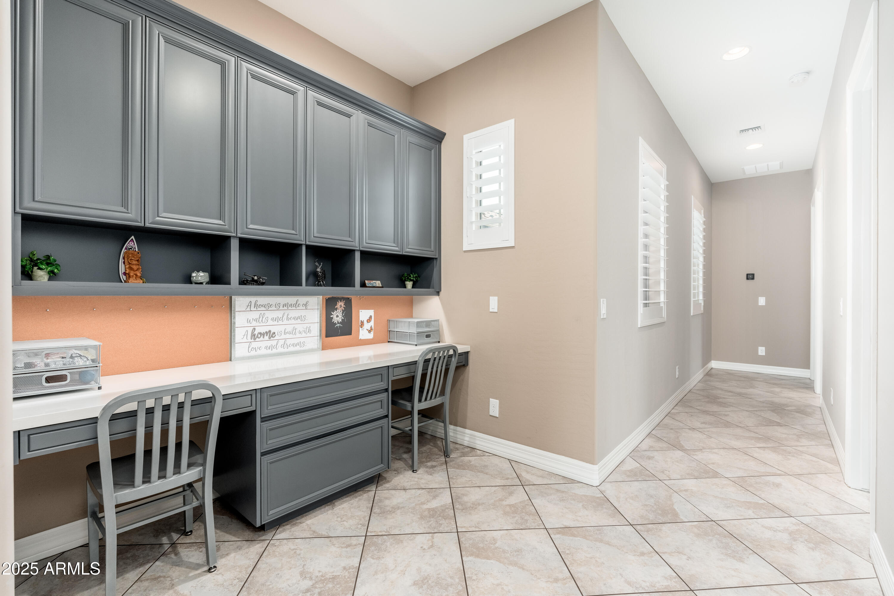 5428 E WINDSTONE Trail