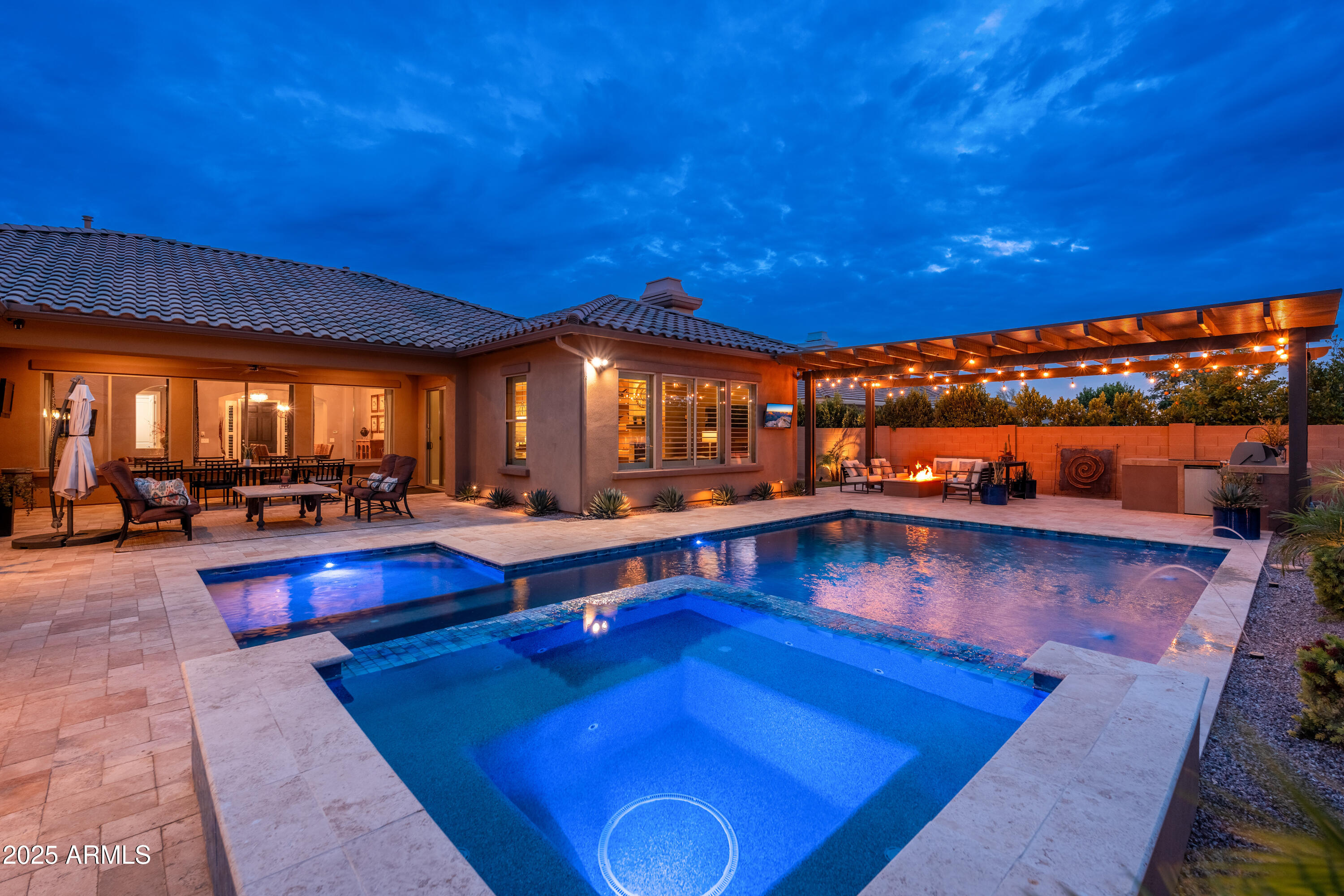 5428 E WINDSTONE Trail