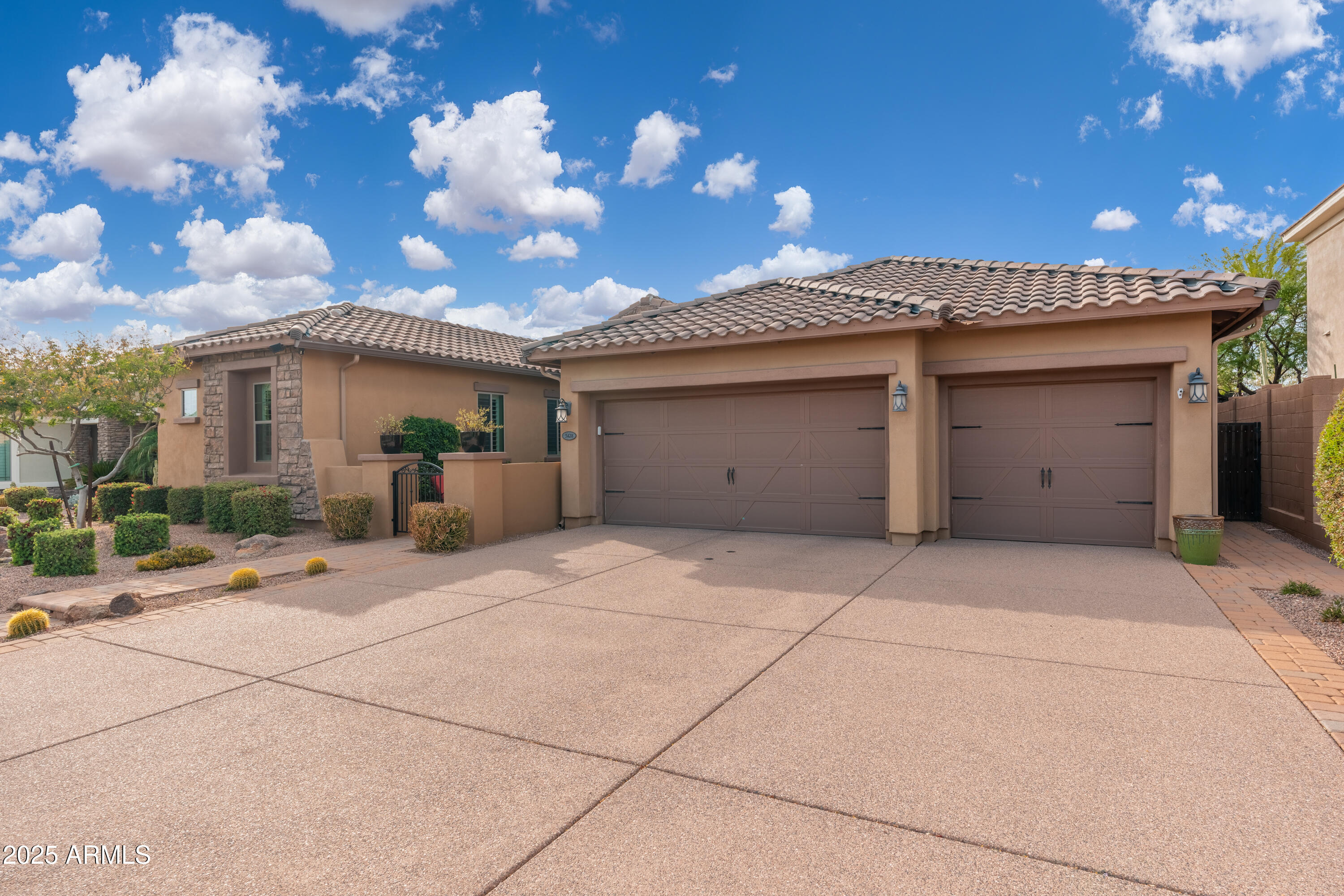 5428 E WINDSTONE Trail