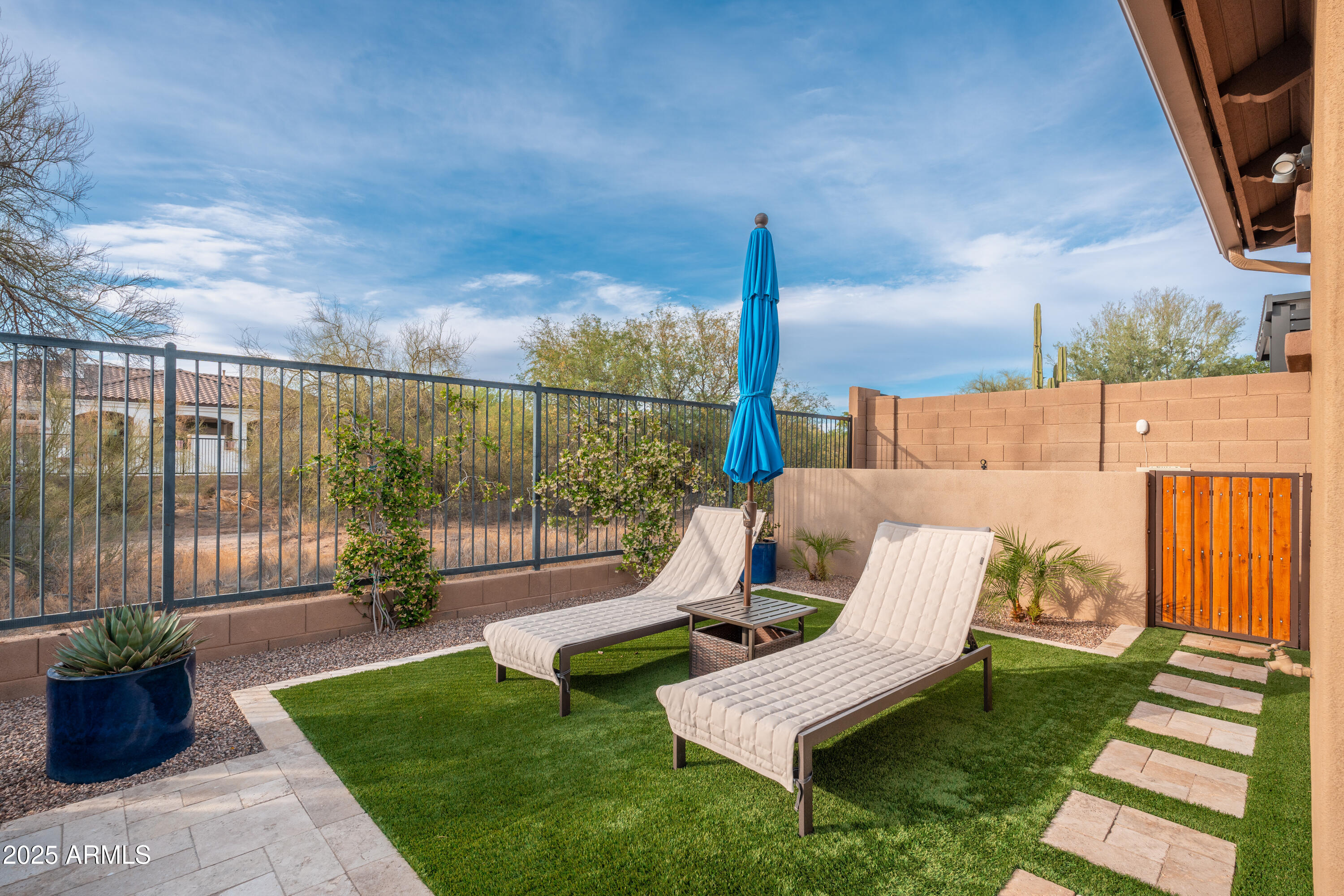 5428 E WINDSTONE Trail