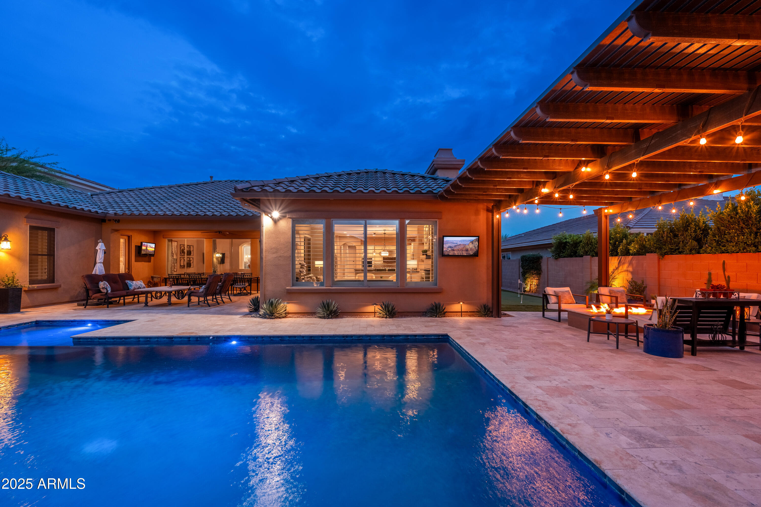 5428 E WINDSTONE Trail