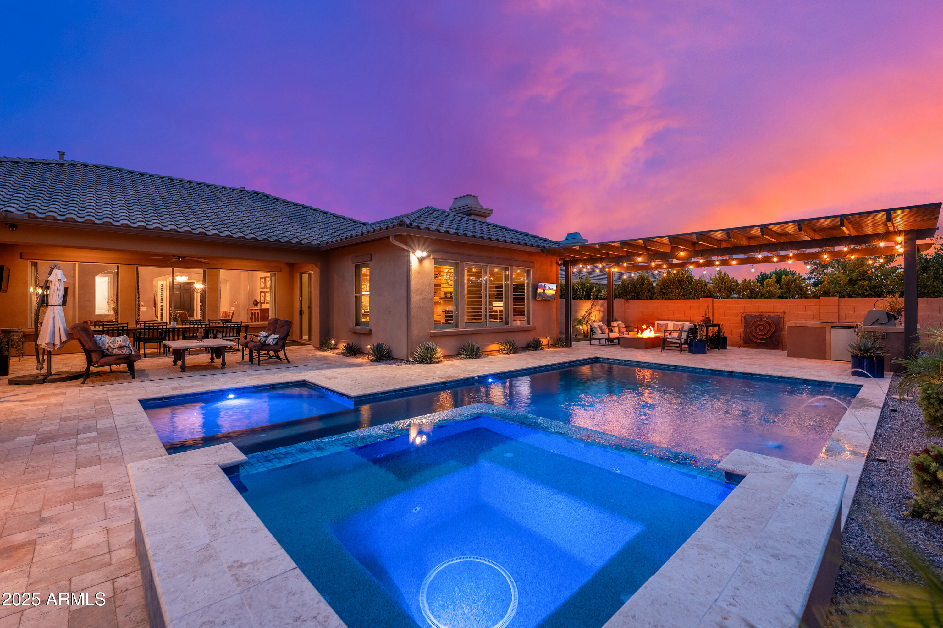 5428 E WINDSTONE Trail