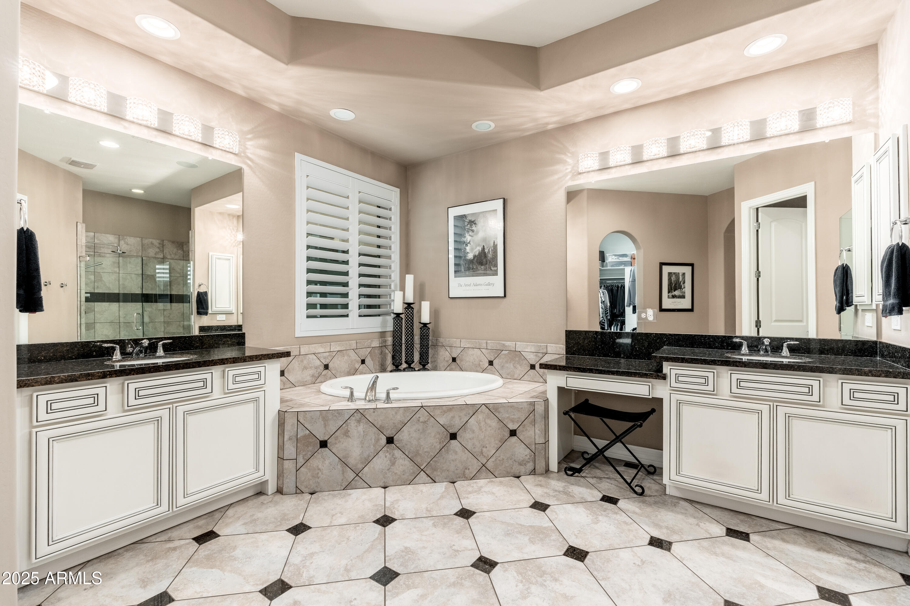 5428 E WINDSTONE Trail