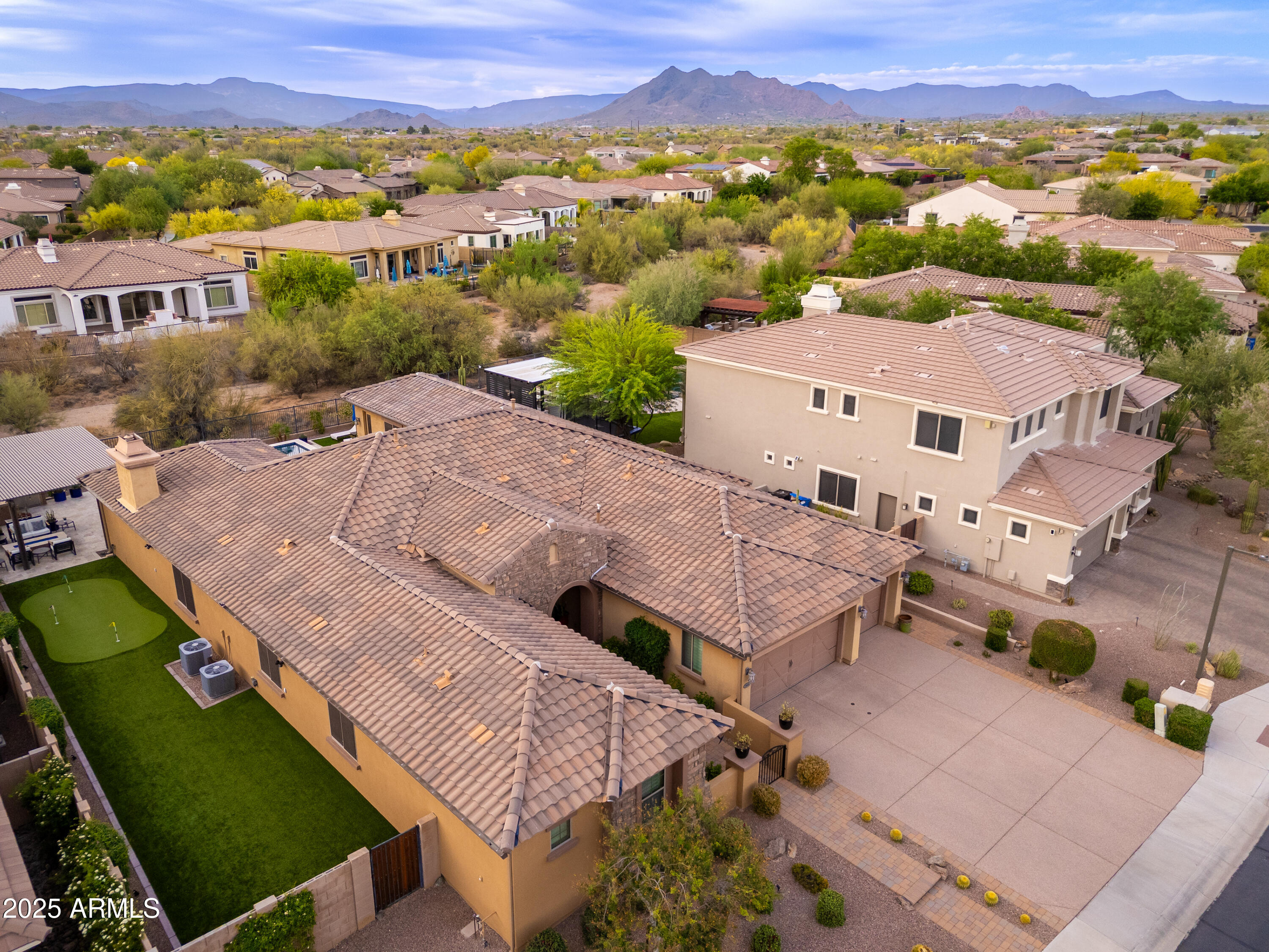 5428 E WINDSTONE Trail