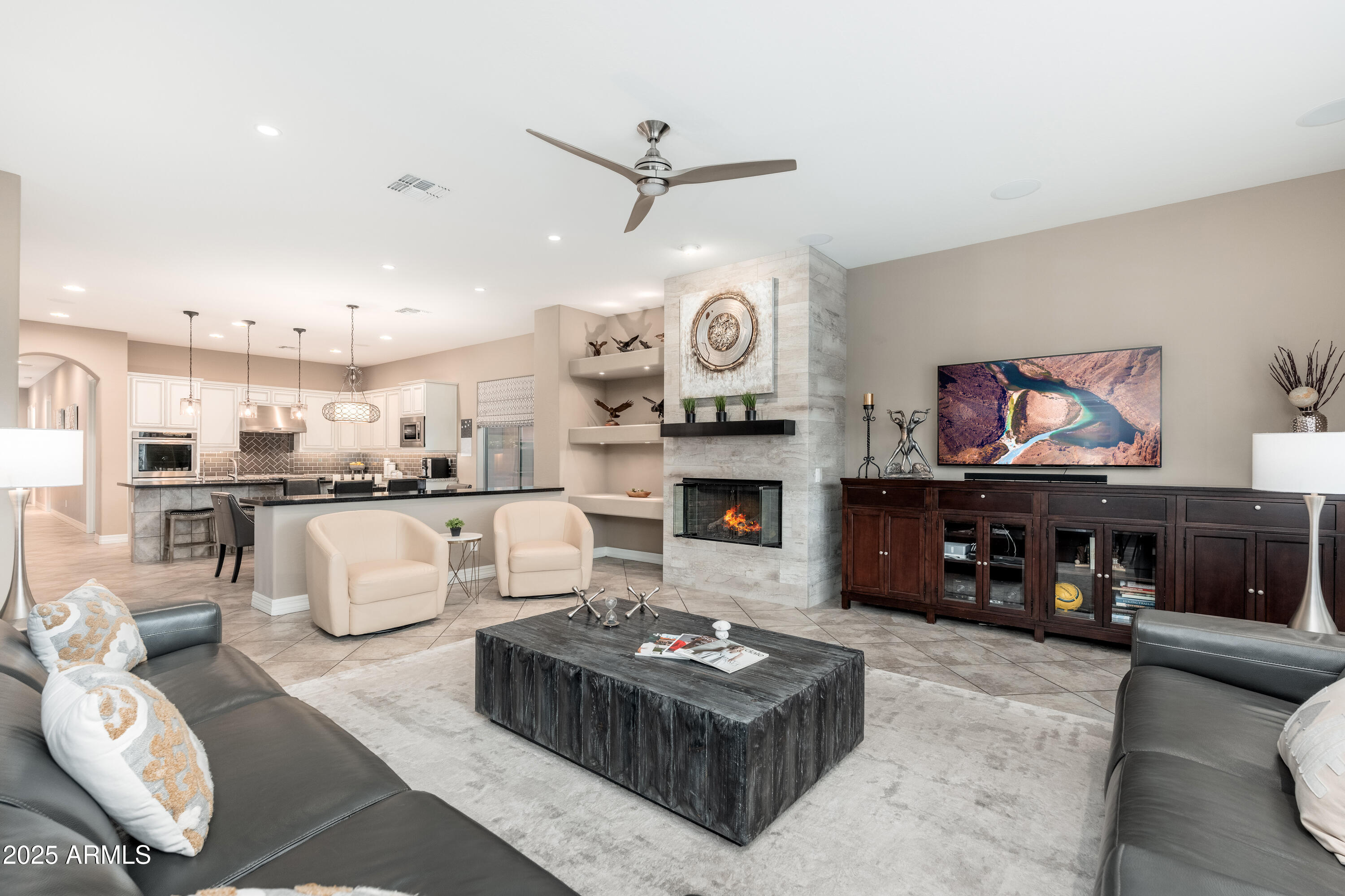 5428 E WINDSTONE Trail