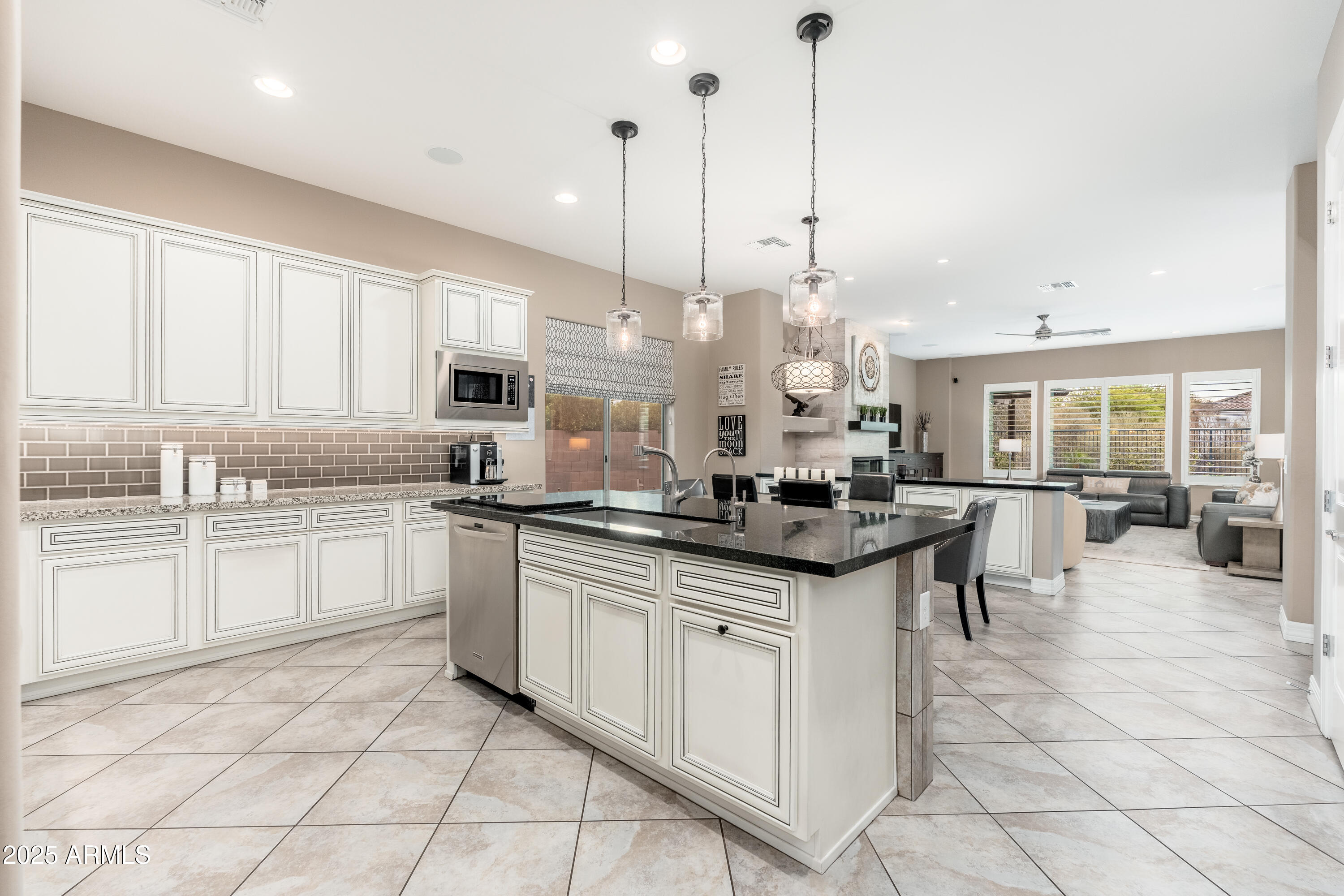 5428 E WINDSTONE Trail