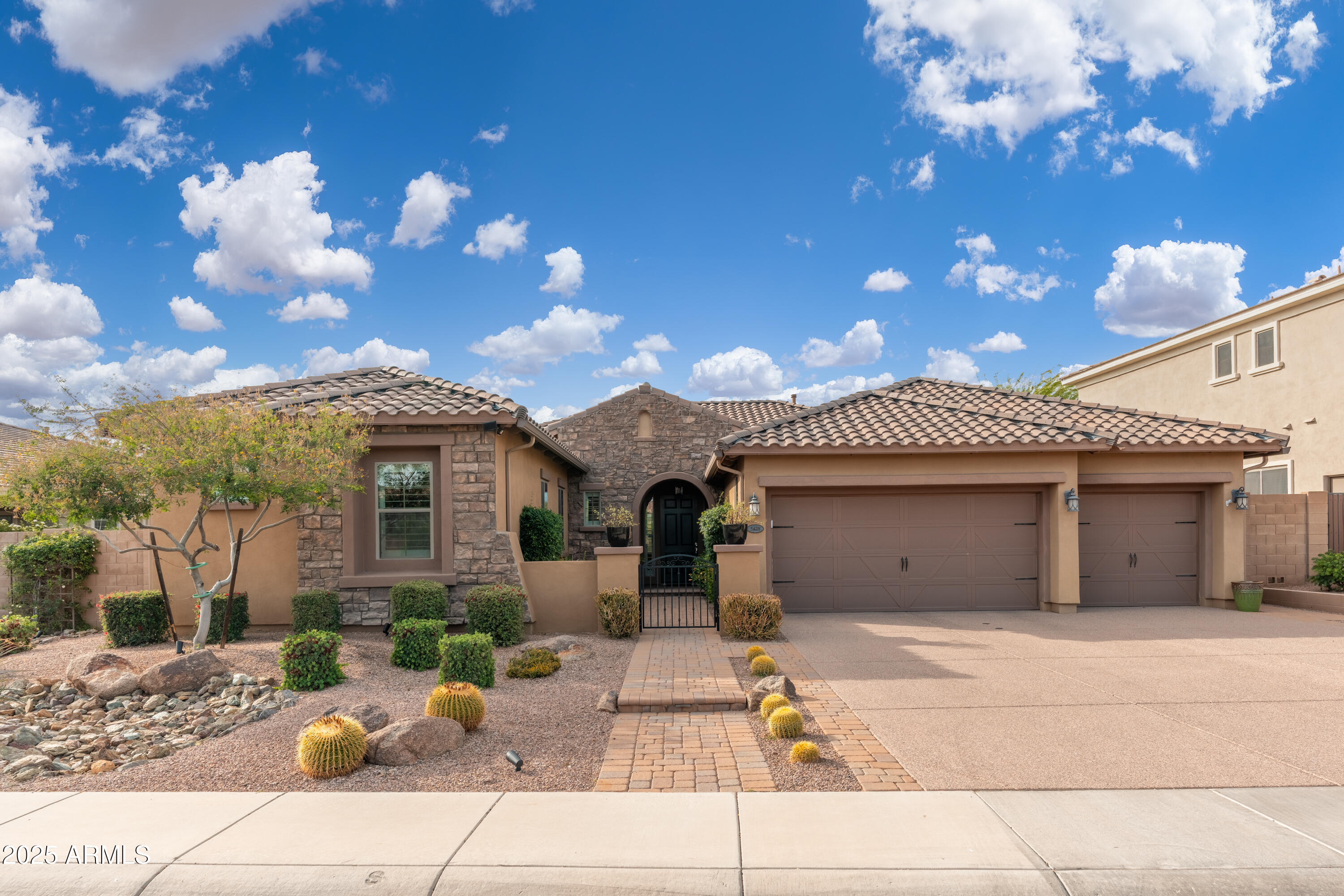 5428 E WINDSTONE Trail