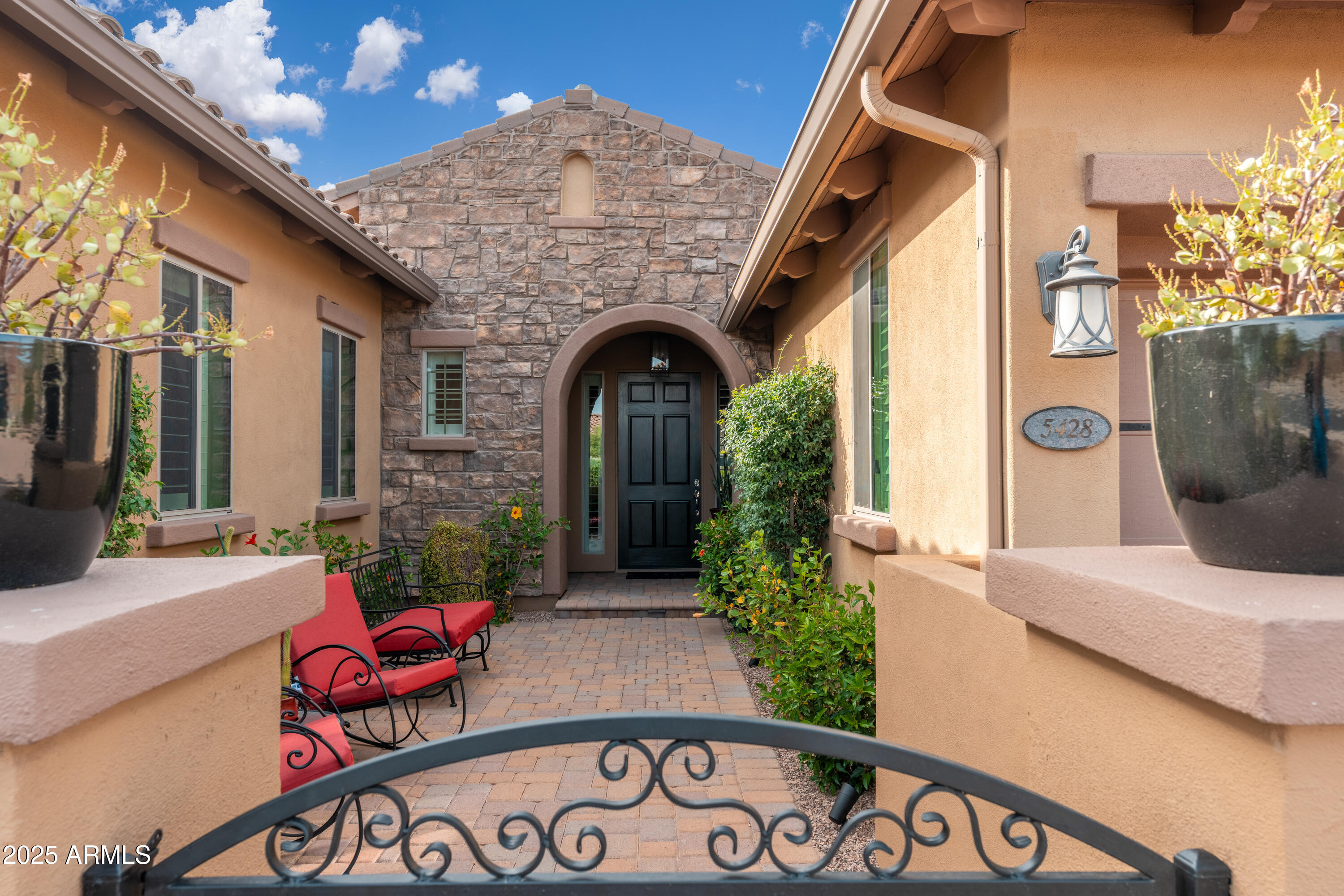 5428 E WINDSTONE Trail