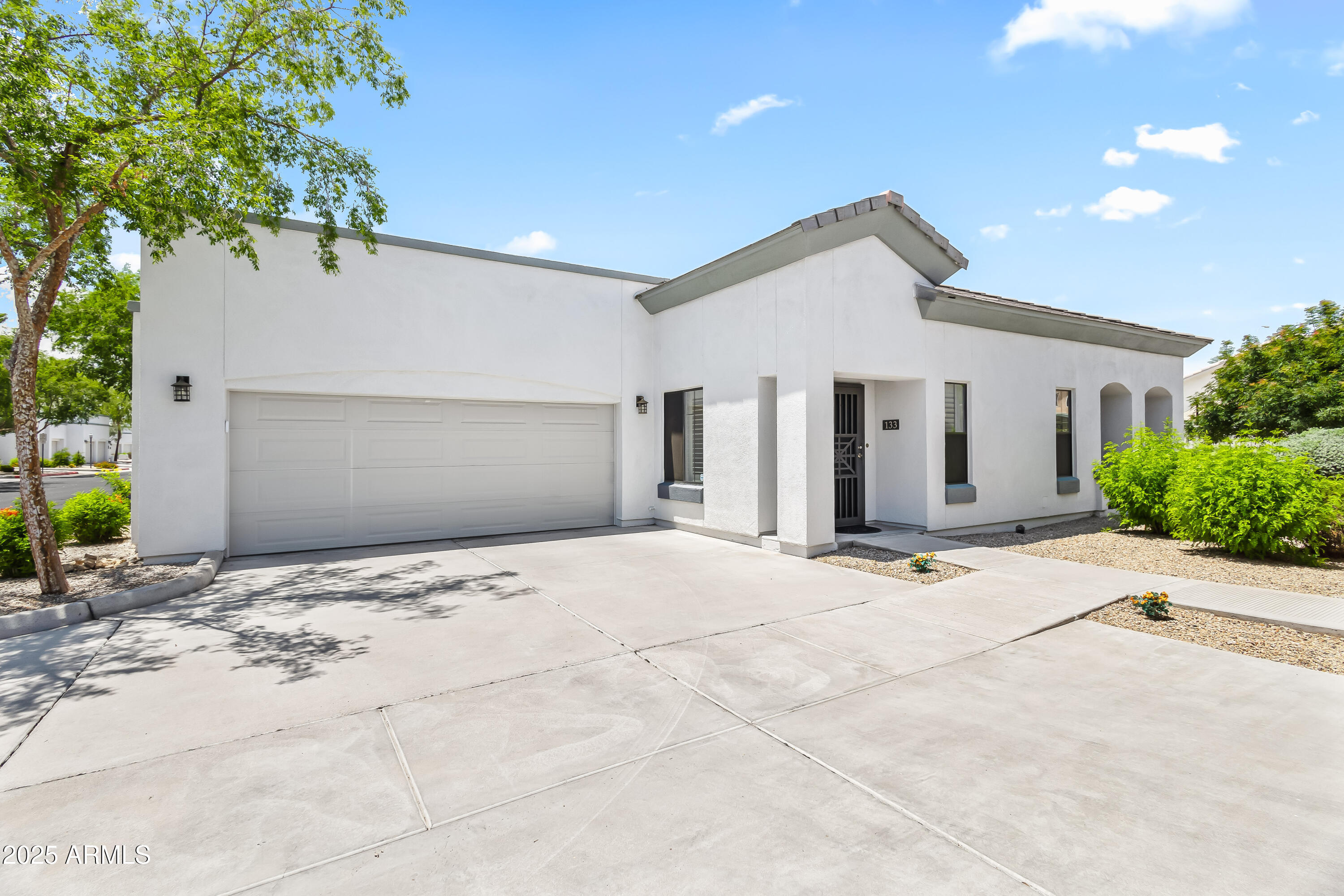 295 N RURAL Road 133