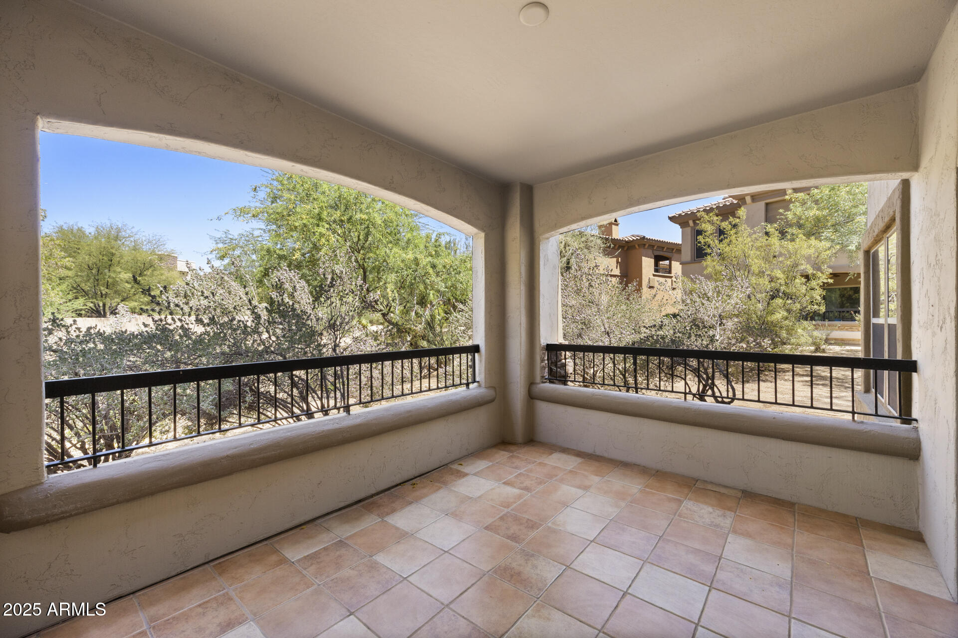 19700 N 76TH Street, 1103