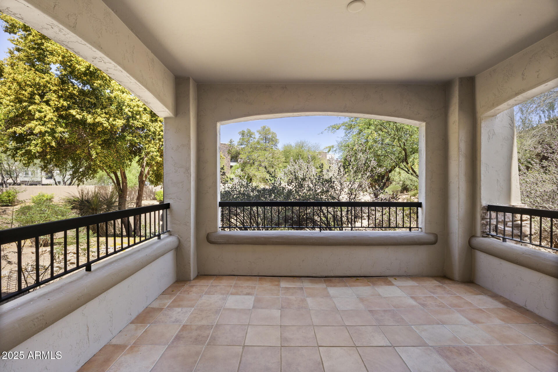 19700 N 76TH Street, 1103