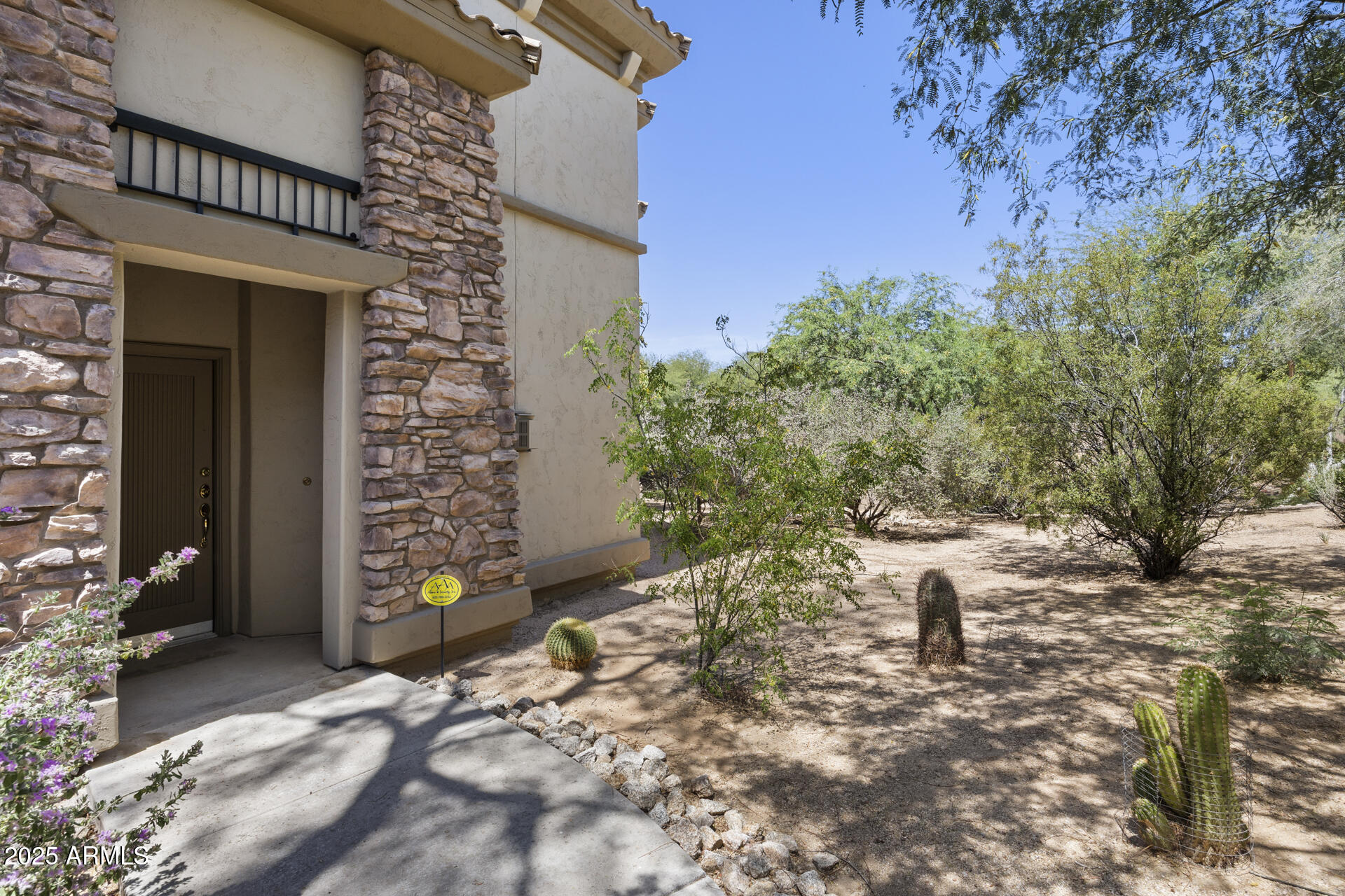 19700 N 76TH Street, 1103