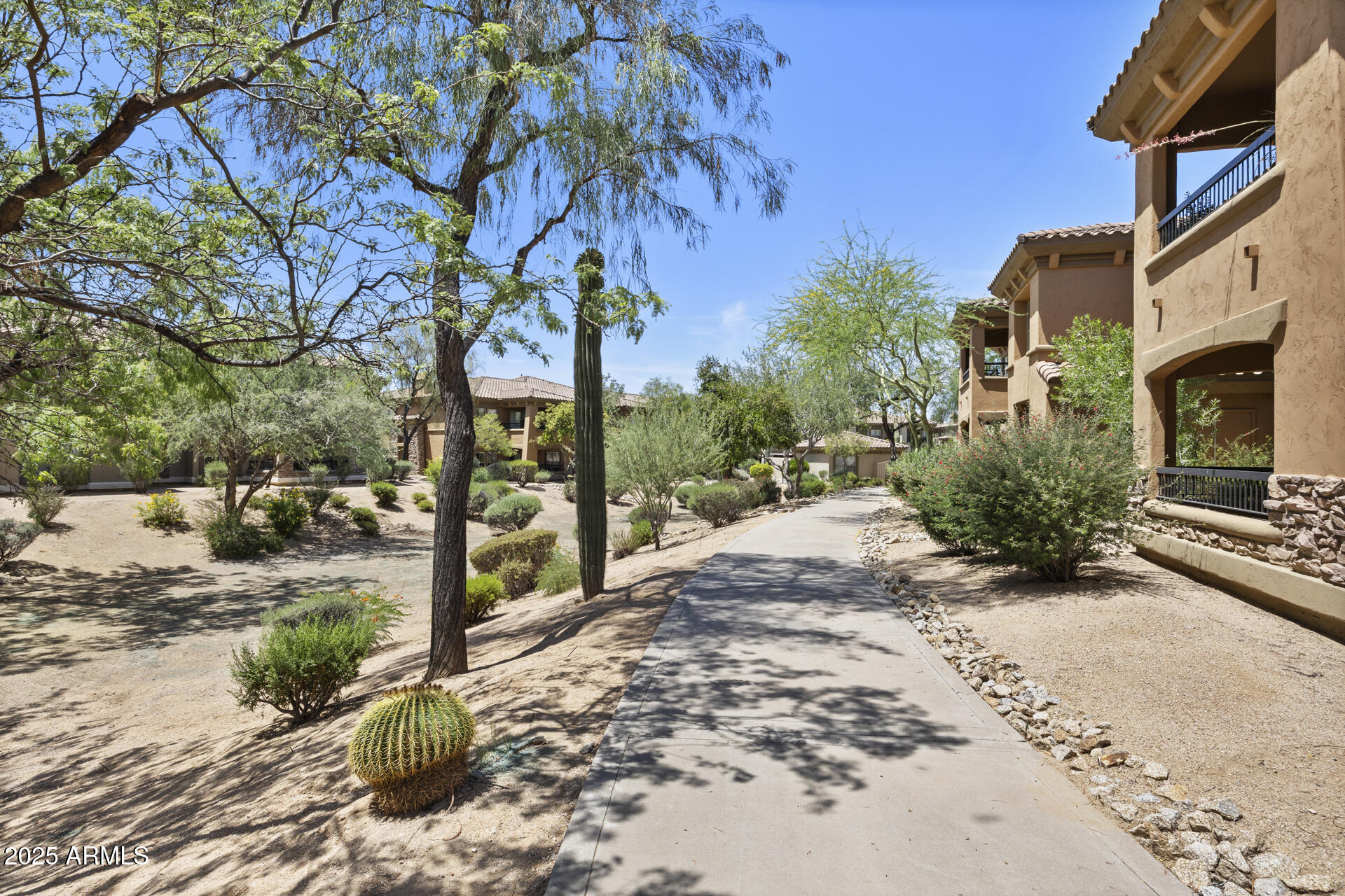 19700 N 76TH Street, 1103