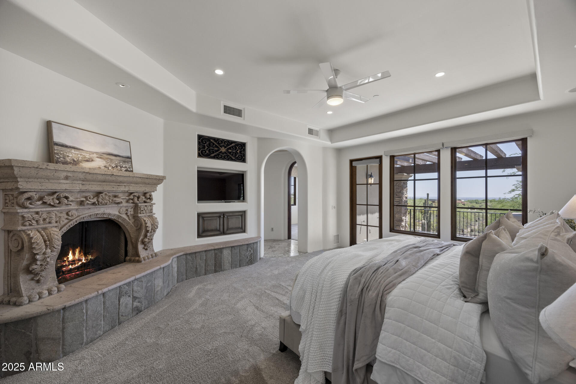 9290 E THOMPSON PEAK Parkway, 470