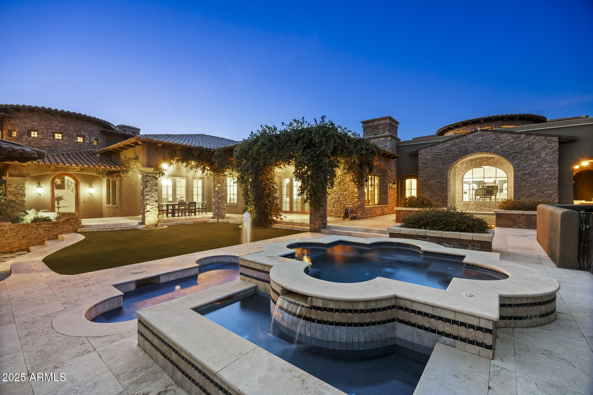 9290 E THOMPSON PEAK Parkway, 470