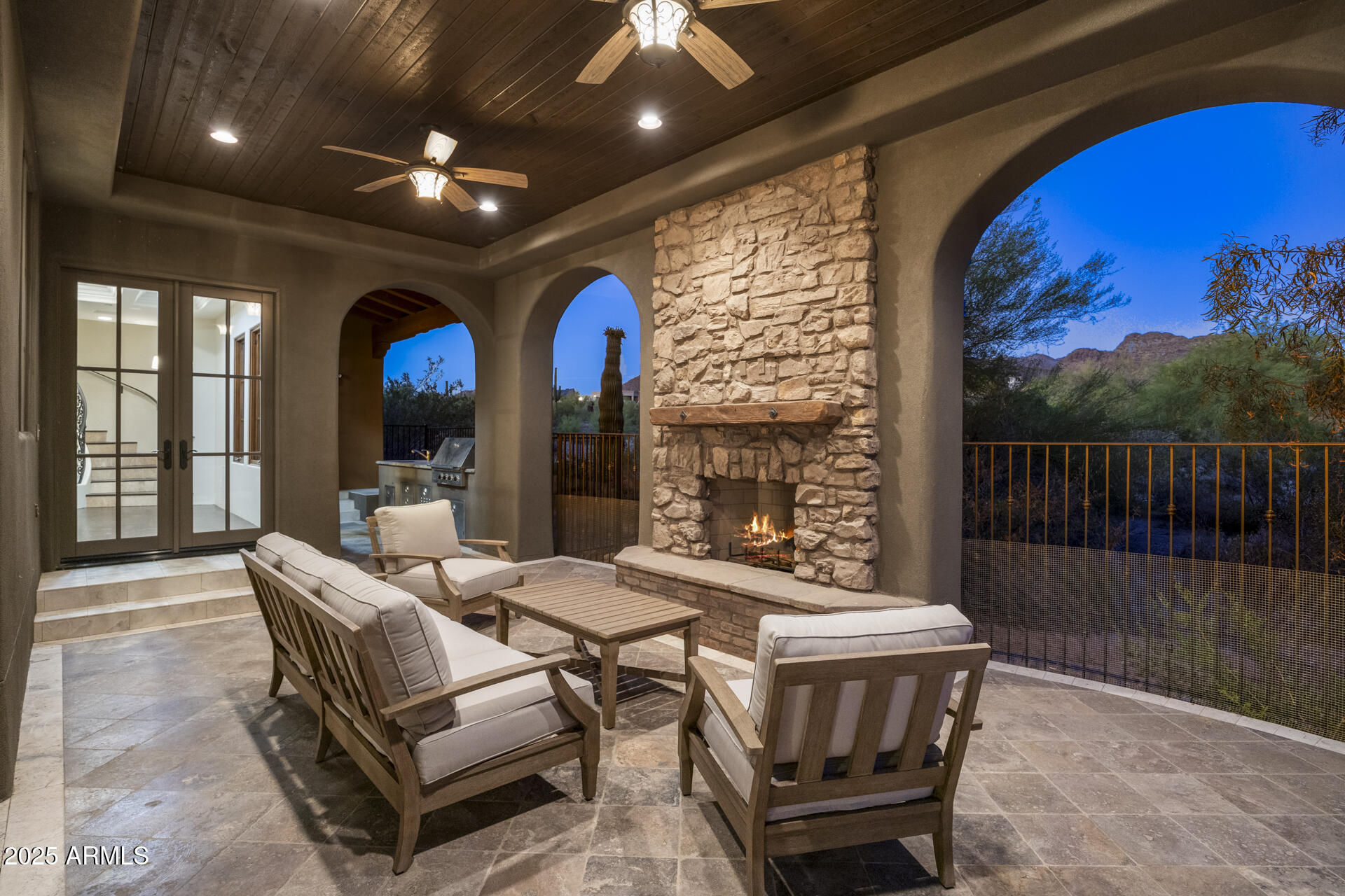9290 E THOMPSON PEAK Parkway, 470
