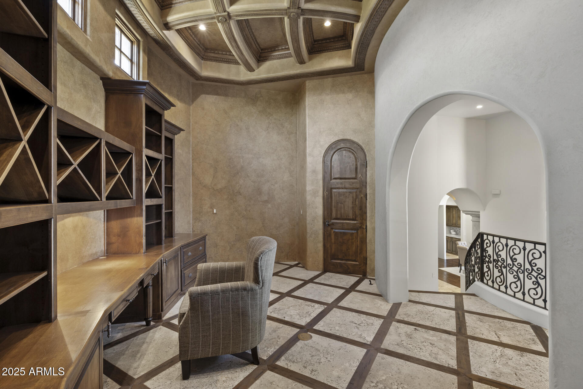 9290 E THOMPSON PEAK Parkway, 470