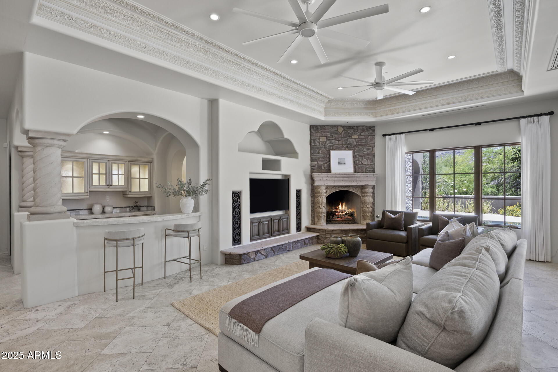 9290 E THOMPSON PEAK Parkway, 470