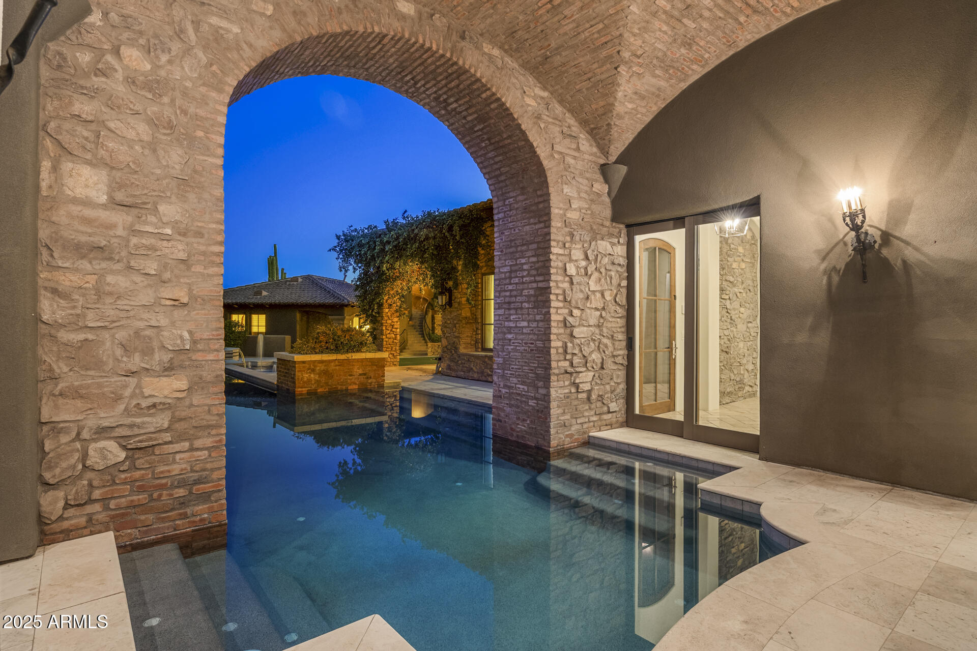 9290 E THOMPSON PEAK Parkway, 470