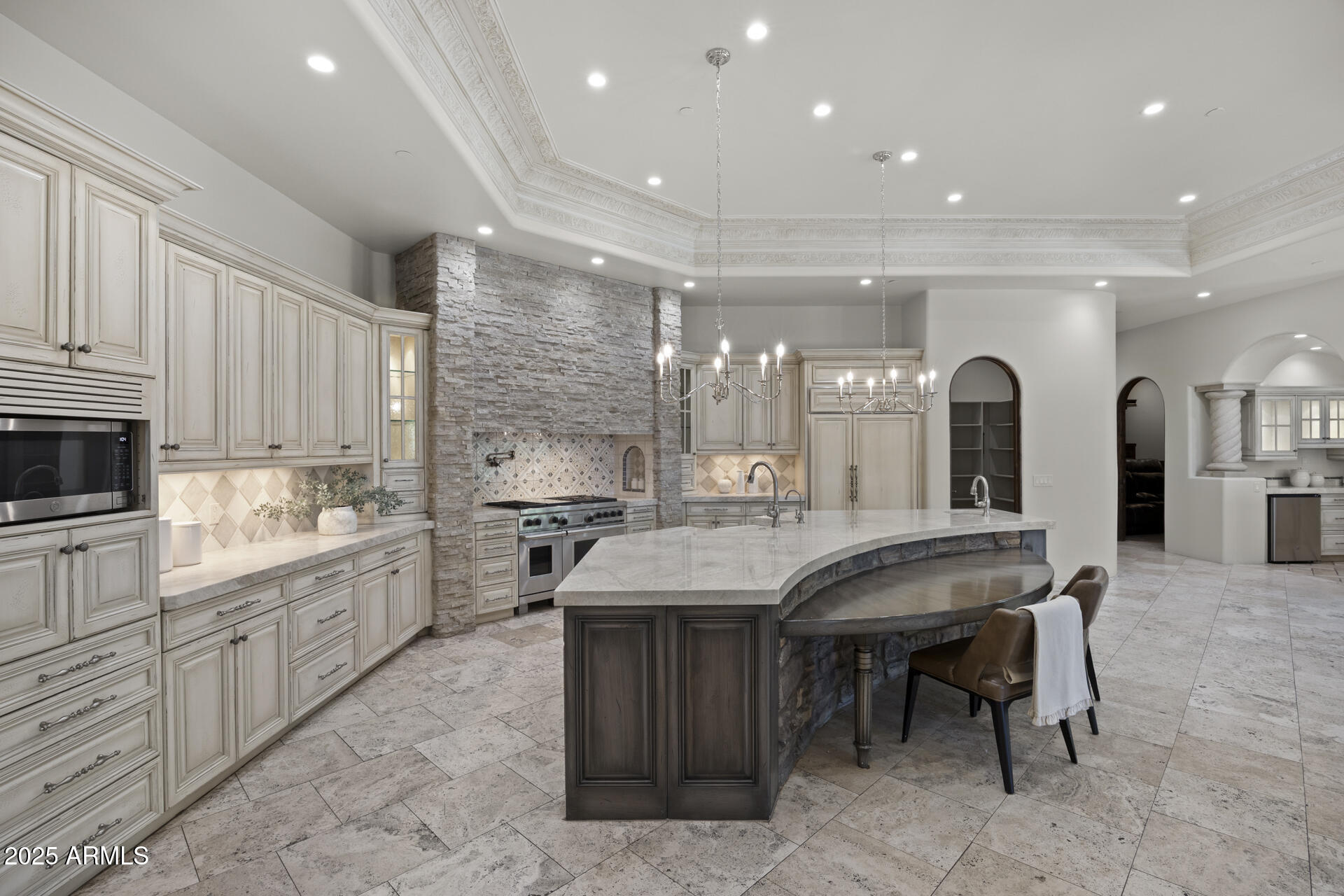 9290 E THOMPSON PEAK Parkway, 470