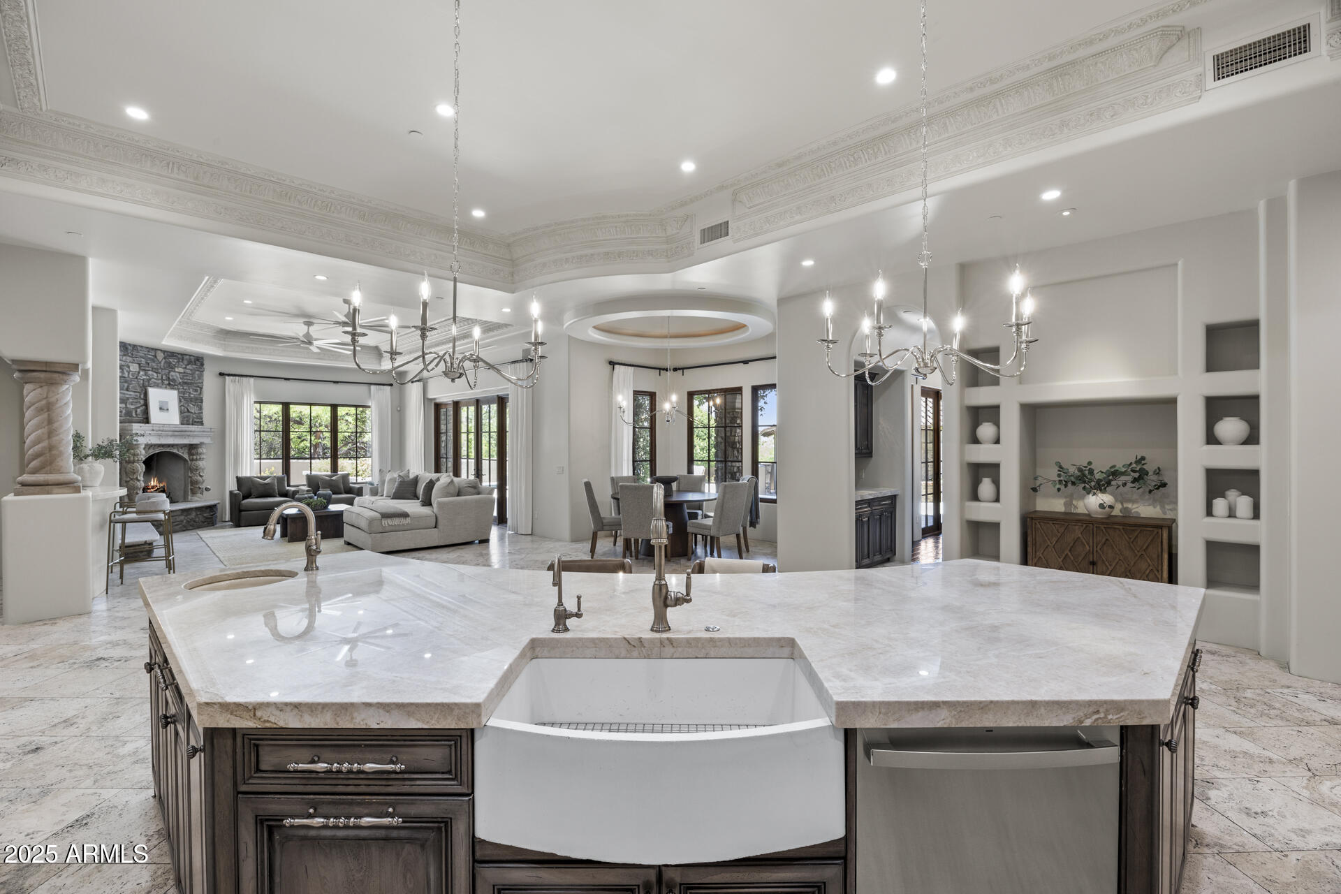 9290 E THOMPSON PEAK Parkway, 470