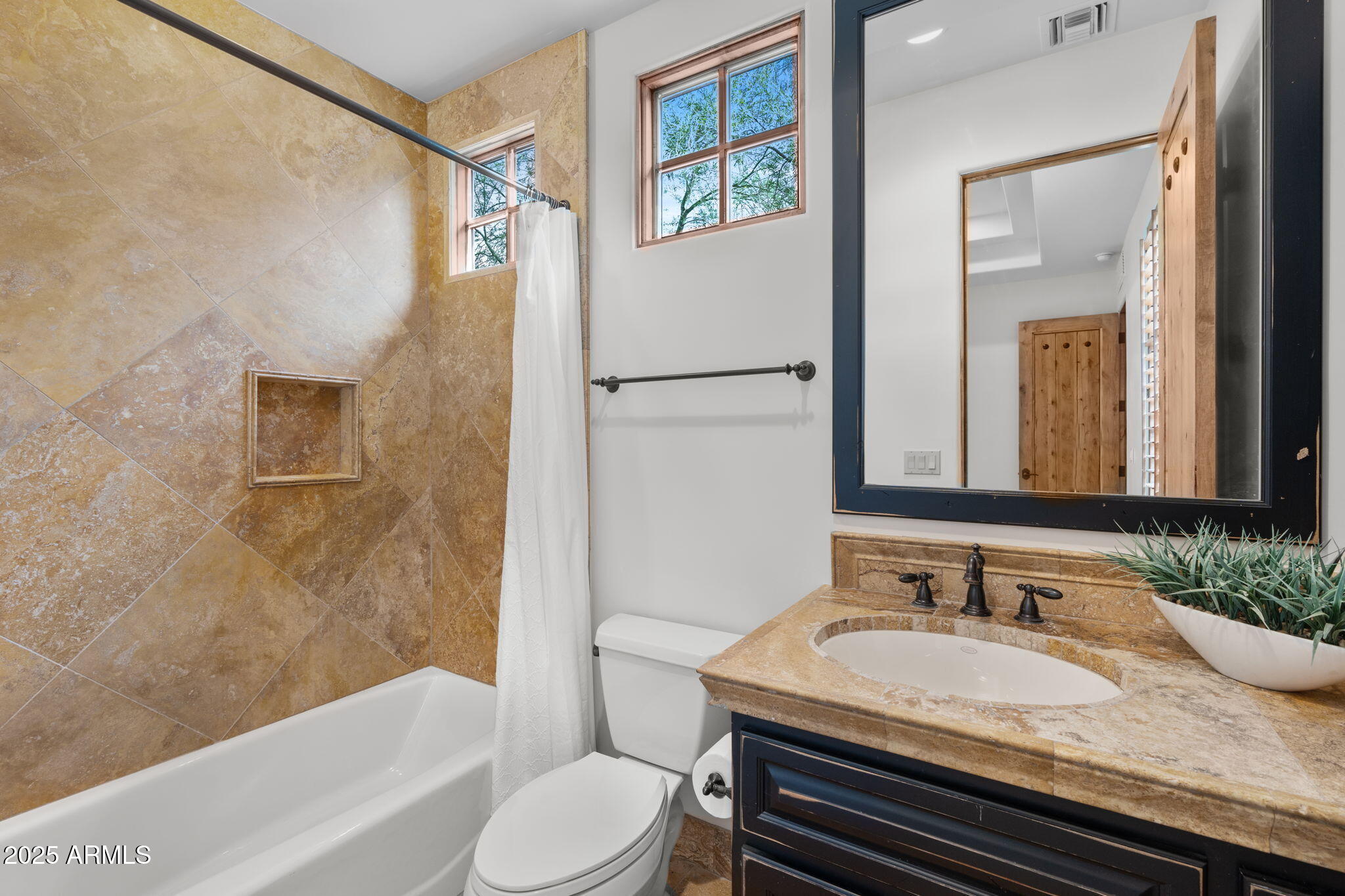 3756 N Rock Wren Court